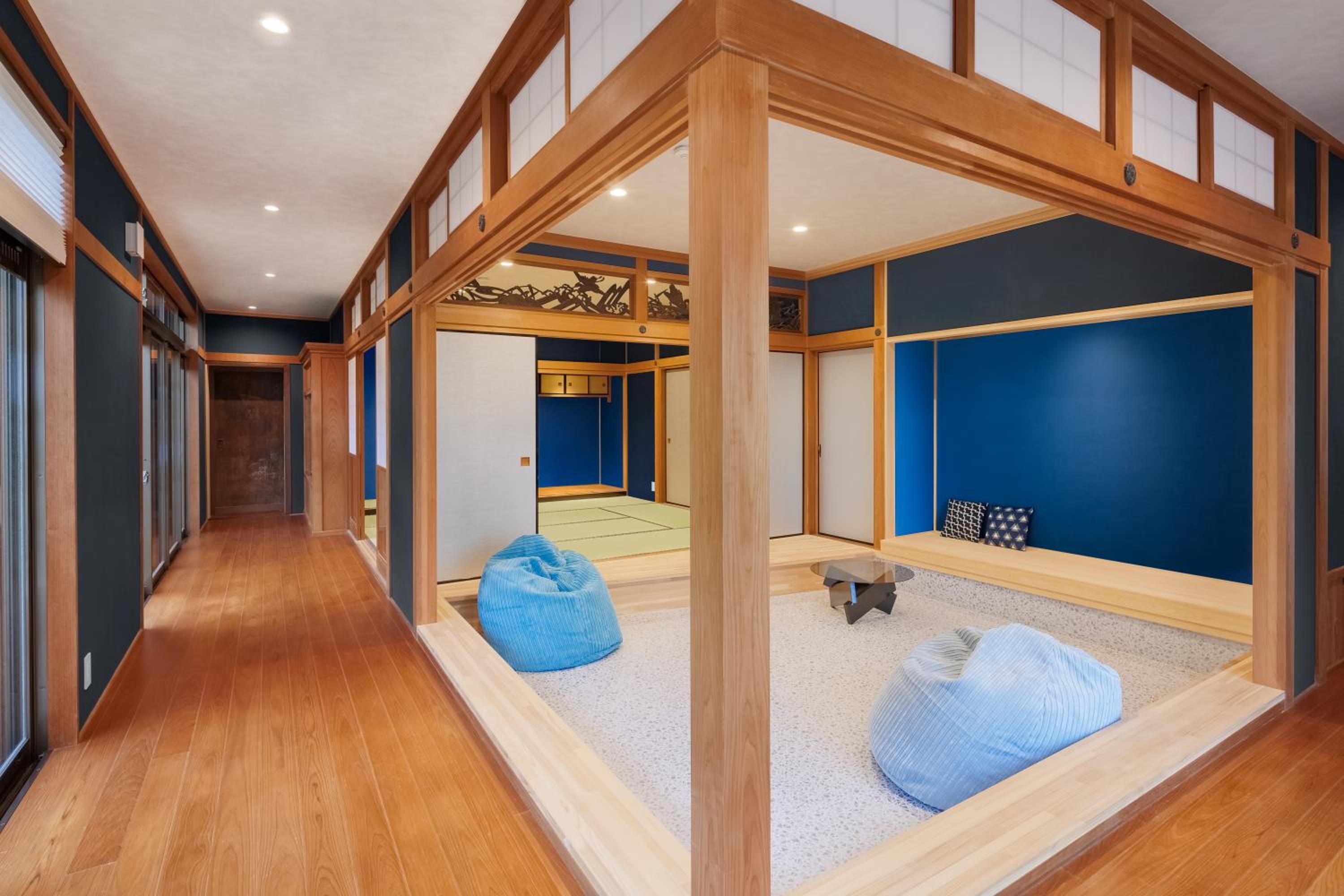 Four-Bedroom House photo 3