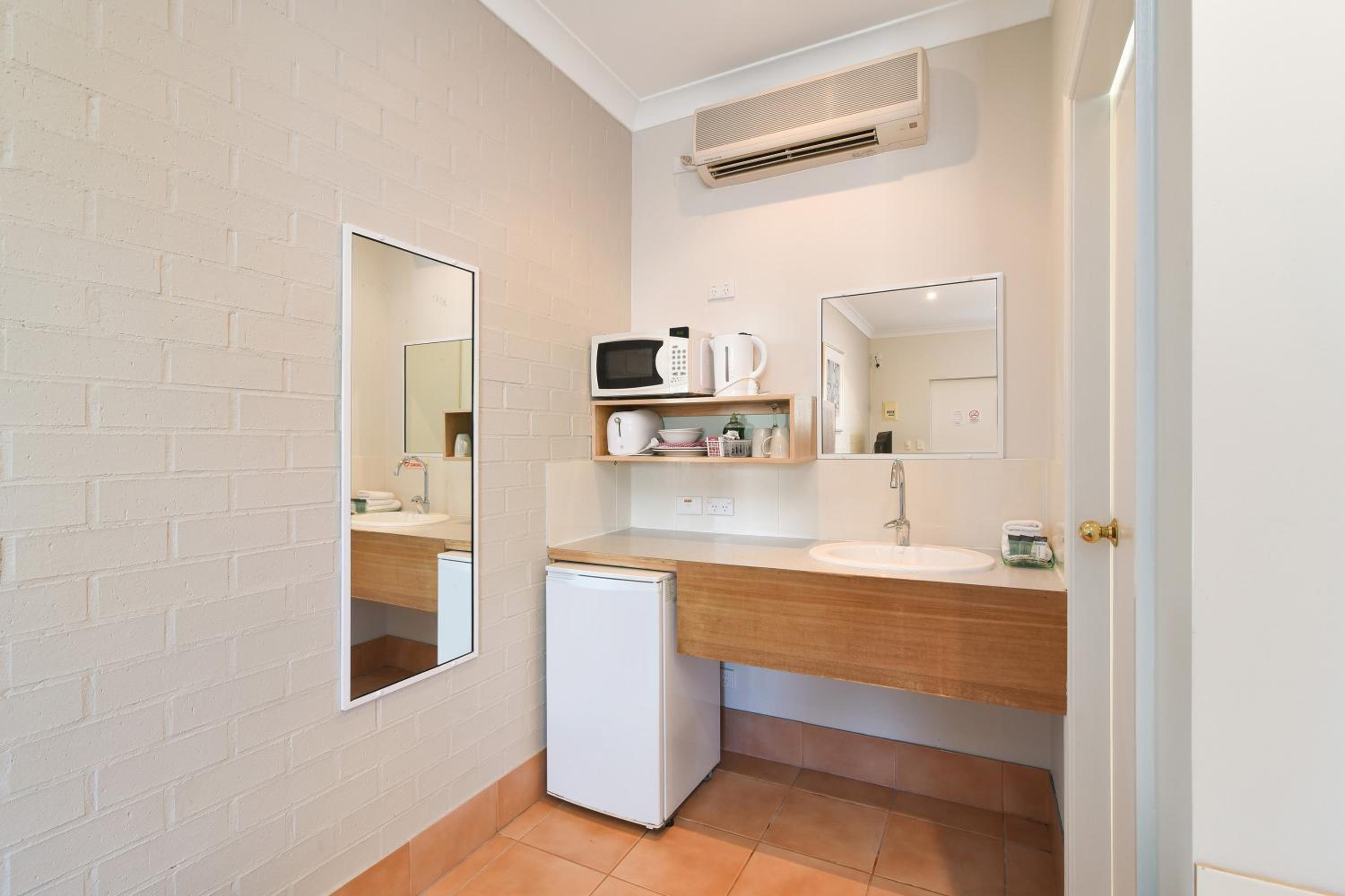 Deluxe Queen Room photo 2