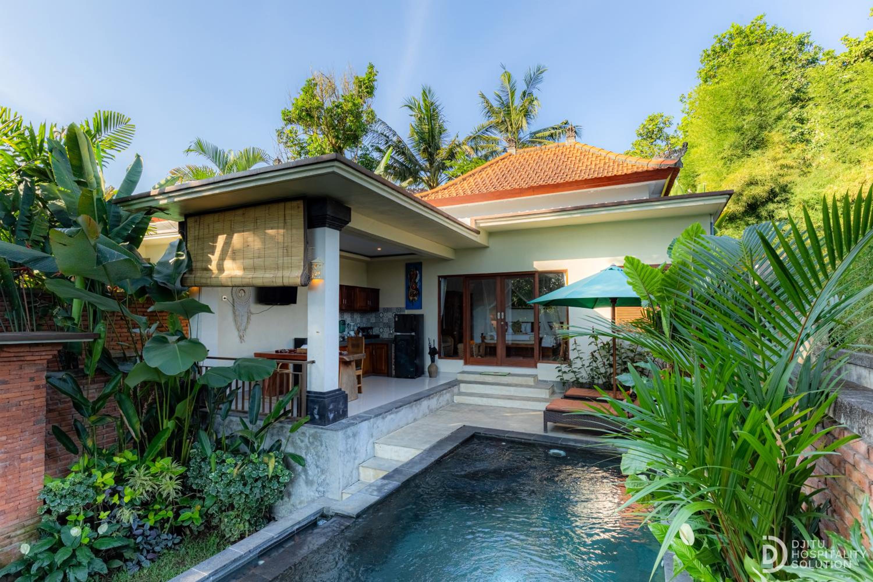 Double Room with Private Bathroom