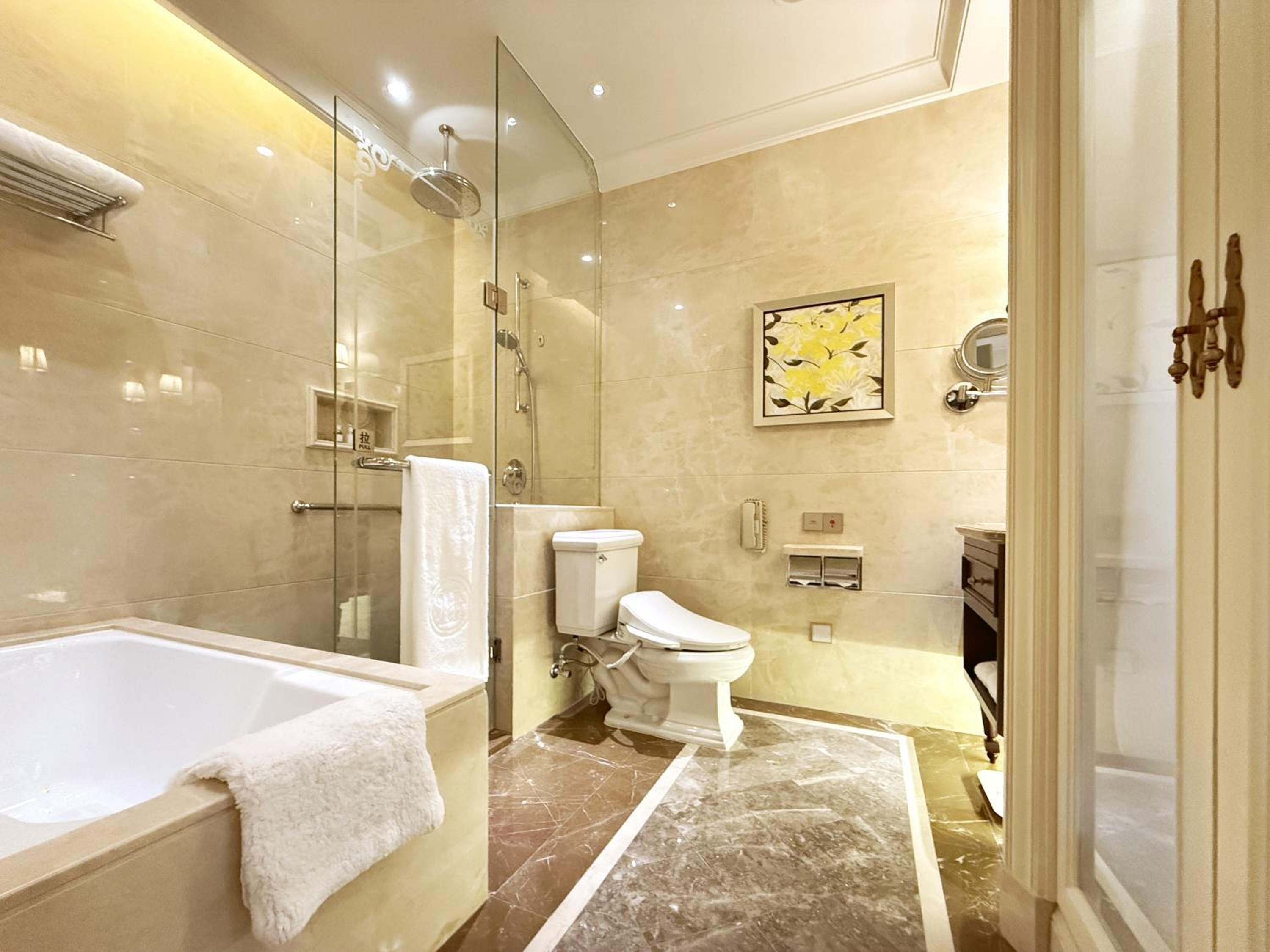 Superior Queen Room