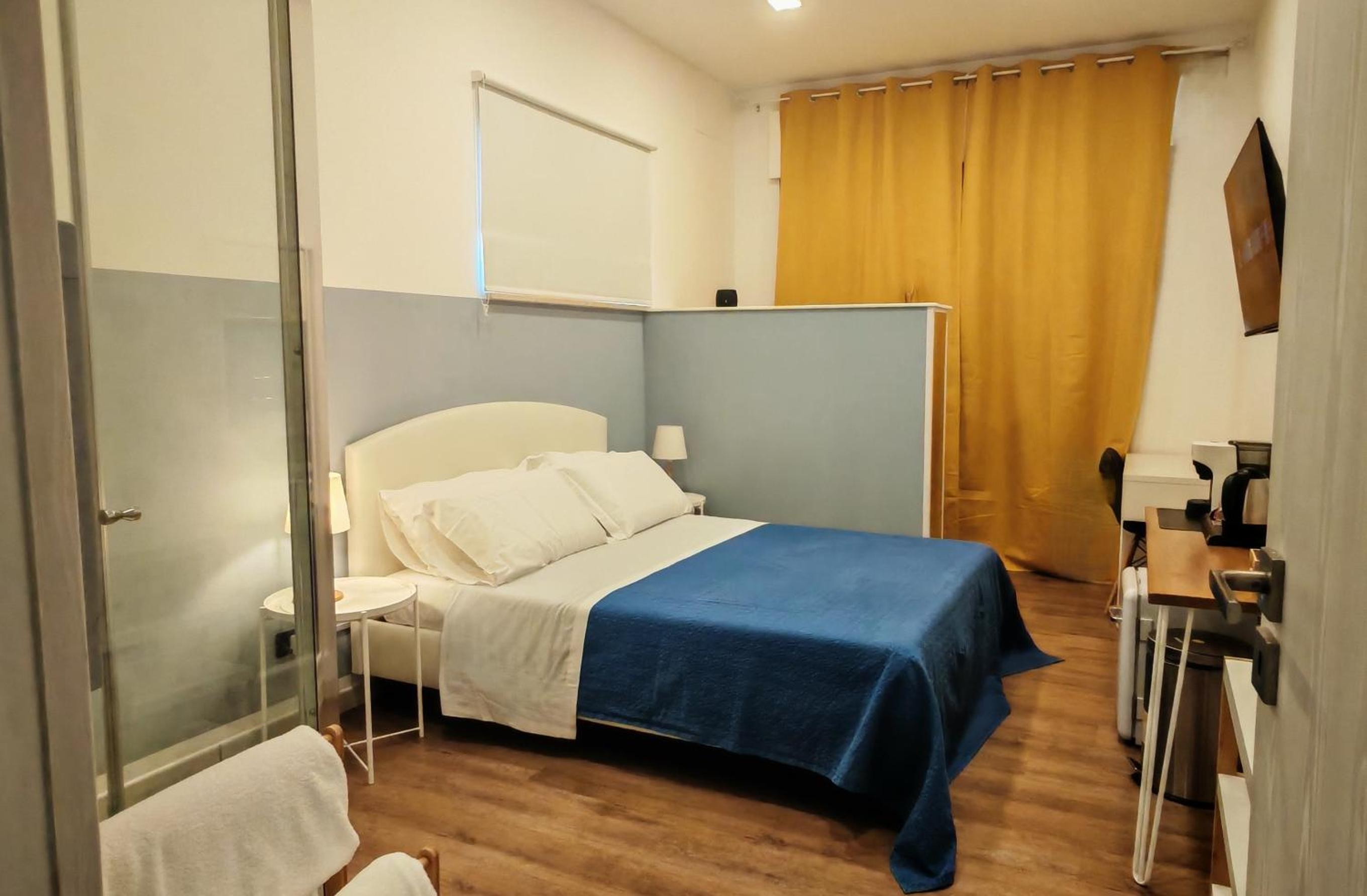 Double Room with Private Bathroom - Photo 5