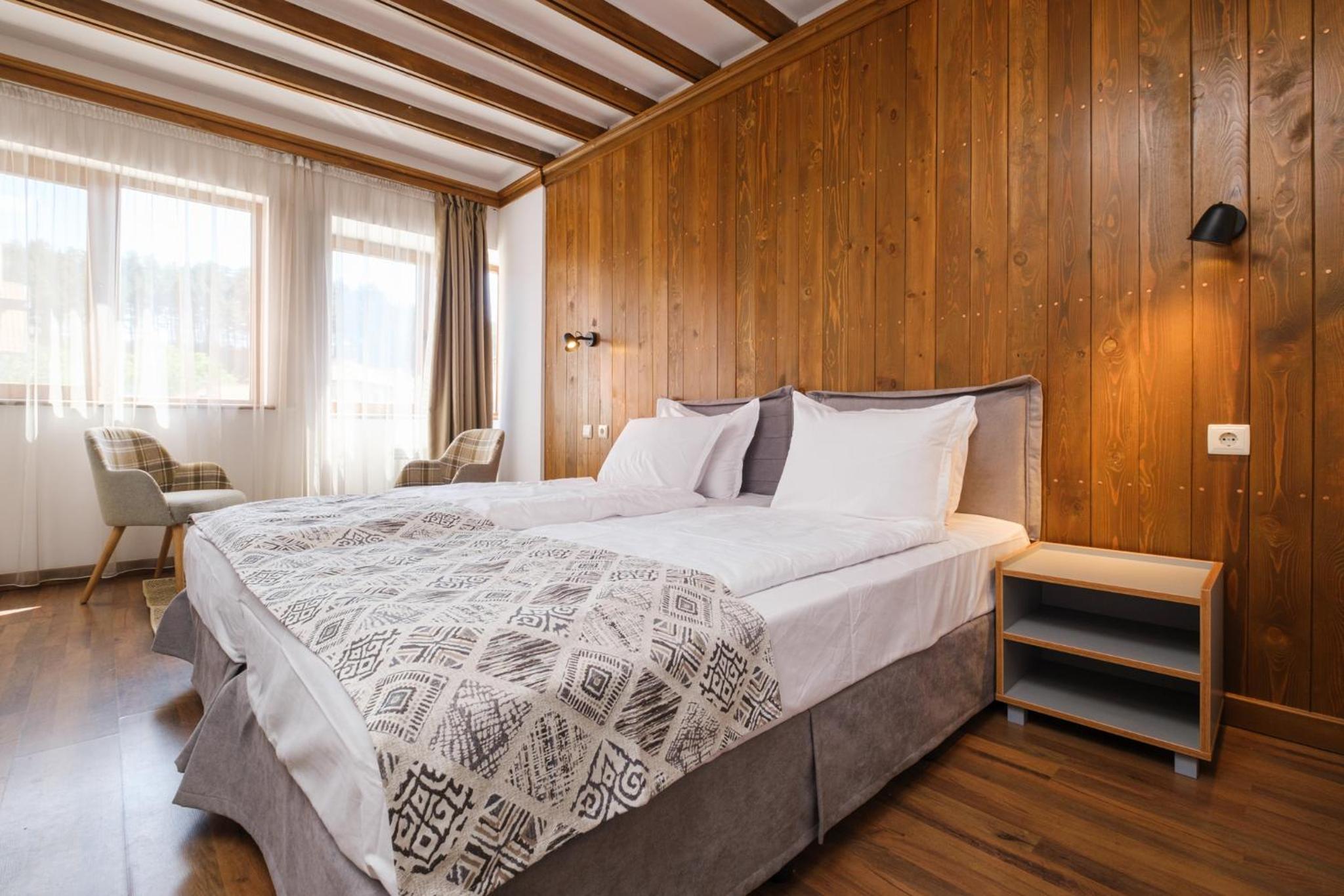 Double Room with Mountain View