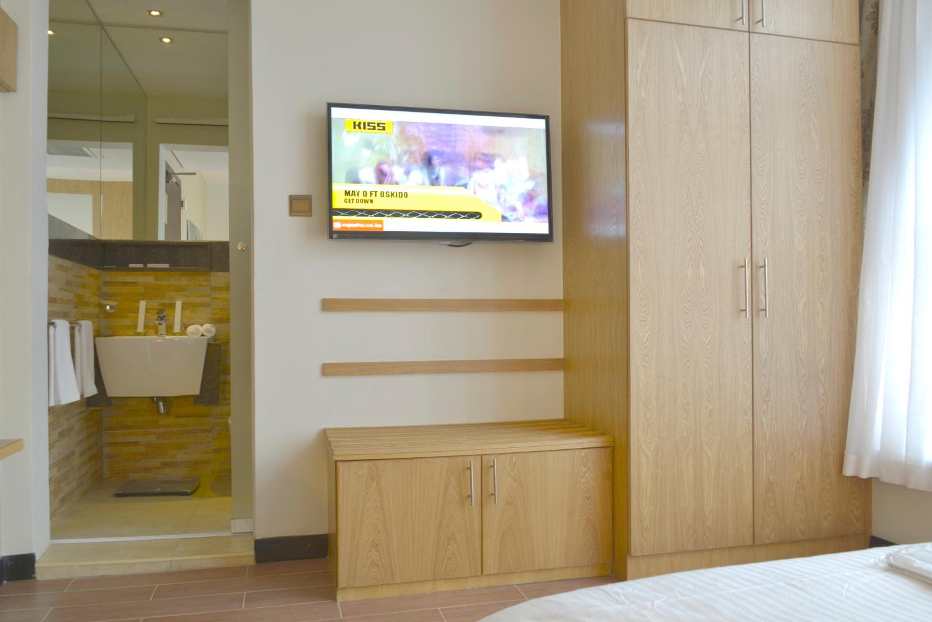 Royal Suite photo 2