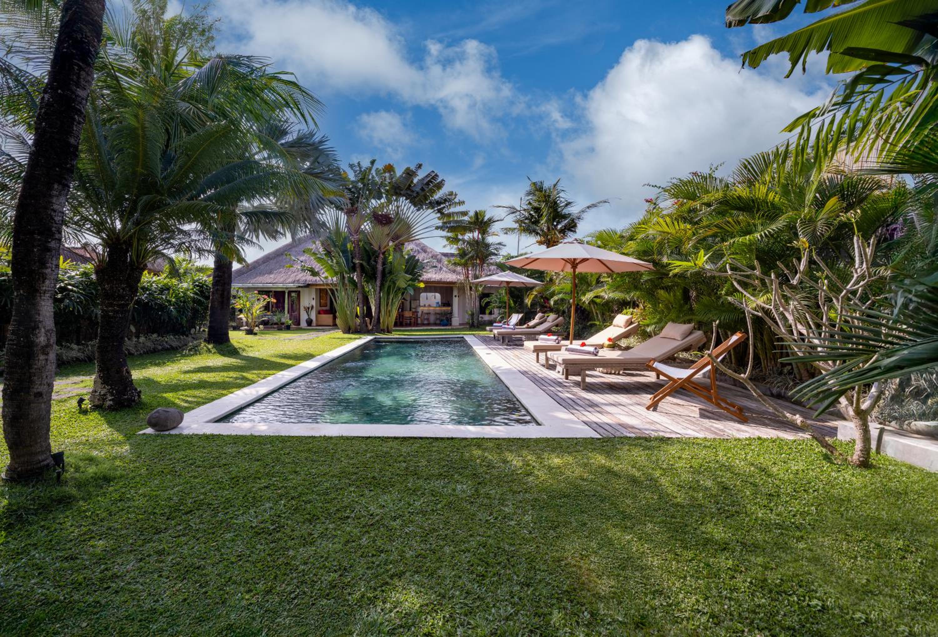 Umah Naga- Three-Bedroom Villa with Private Pool photo 1