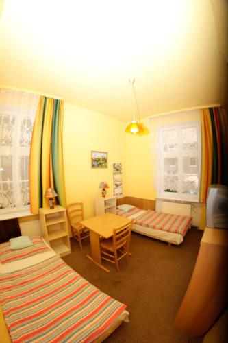 Quadruple Room - Photo 11