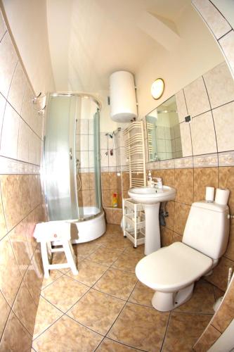 Quadruple Room - Photo 3