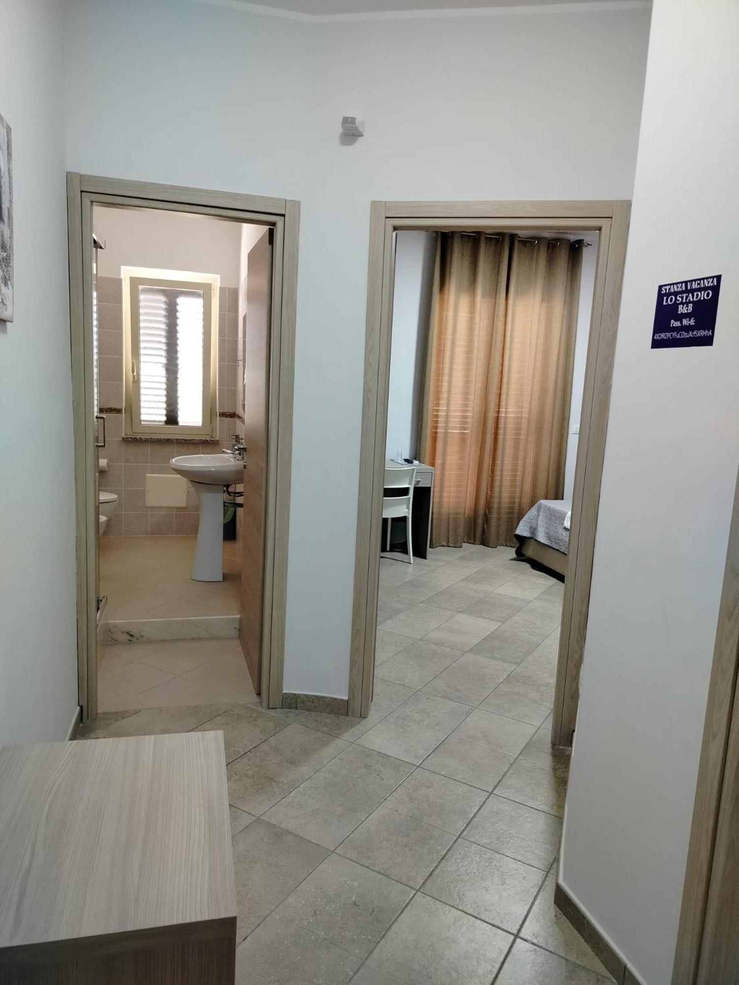 Deluxe Triple Room photo 2