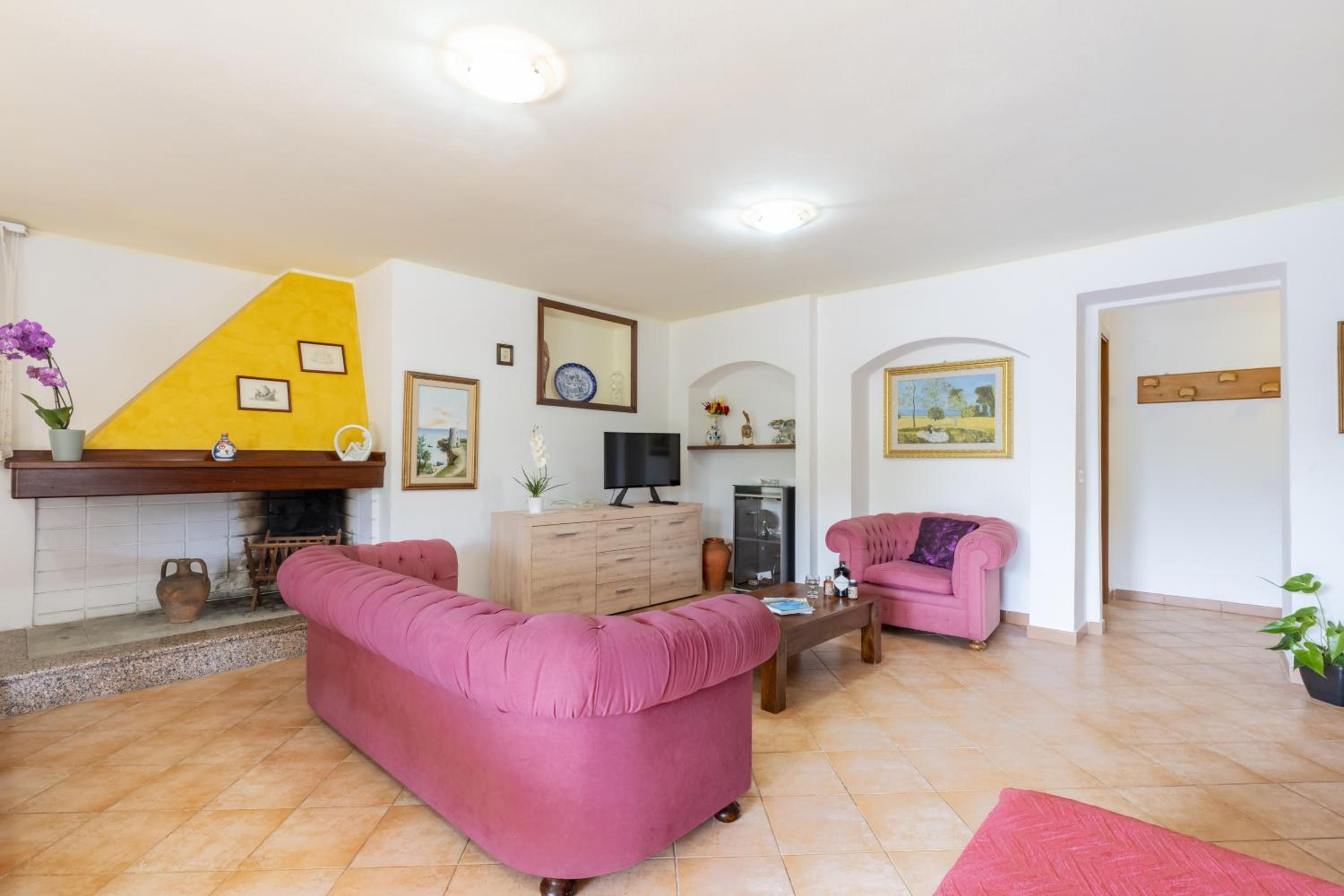 Three-Bedroom House photo 1