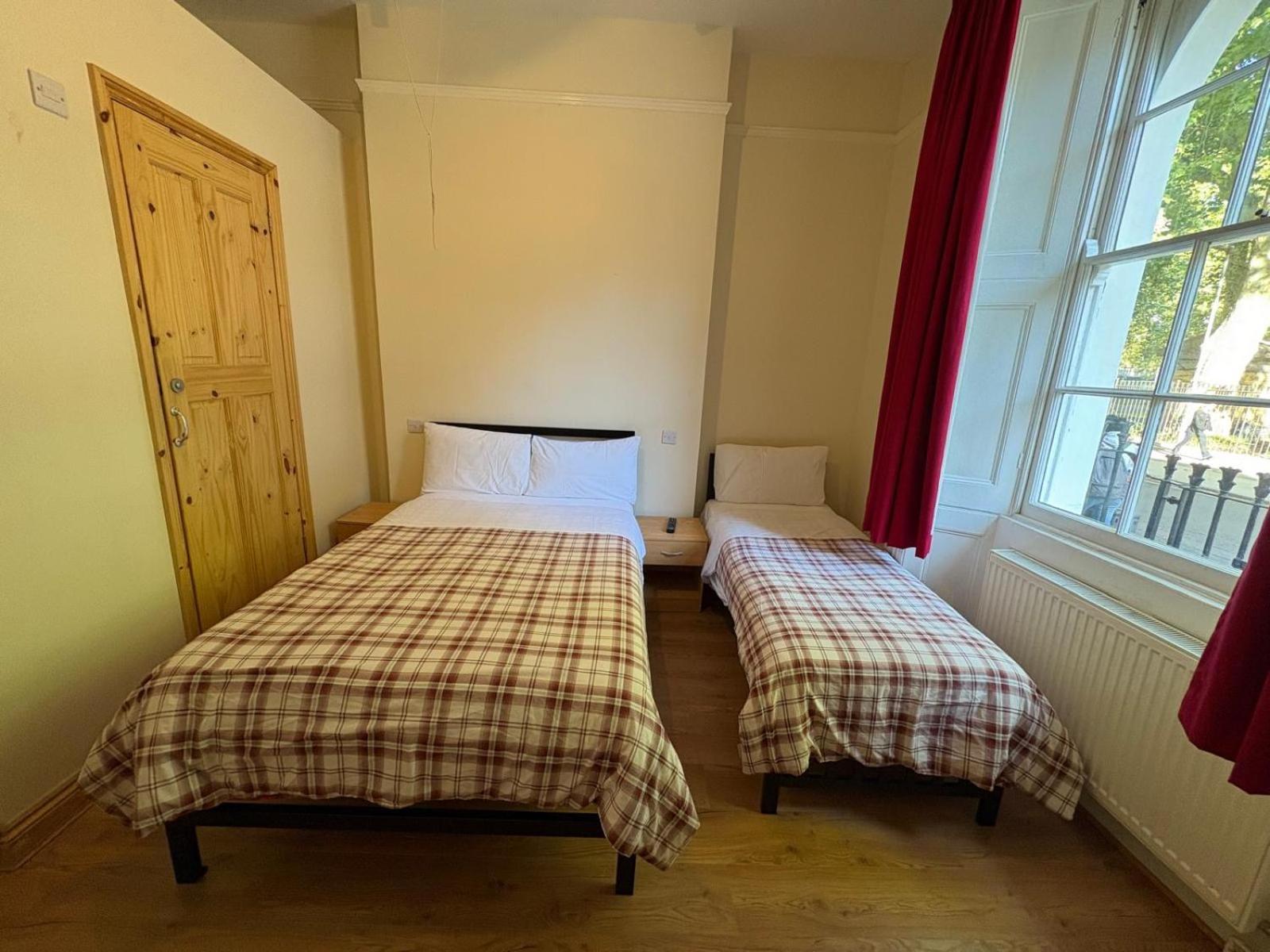 Budget Triple Room photo 2