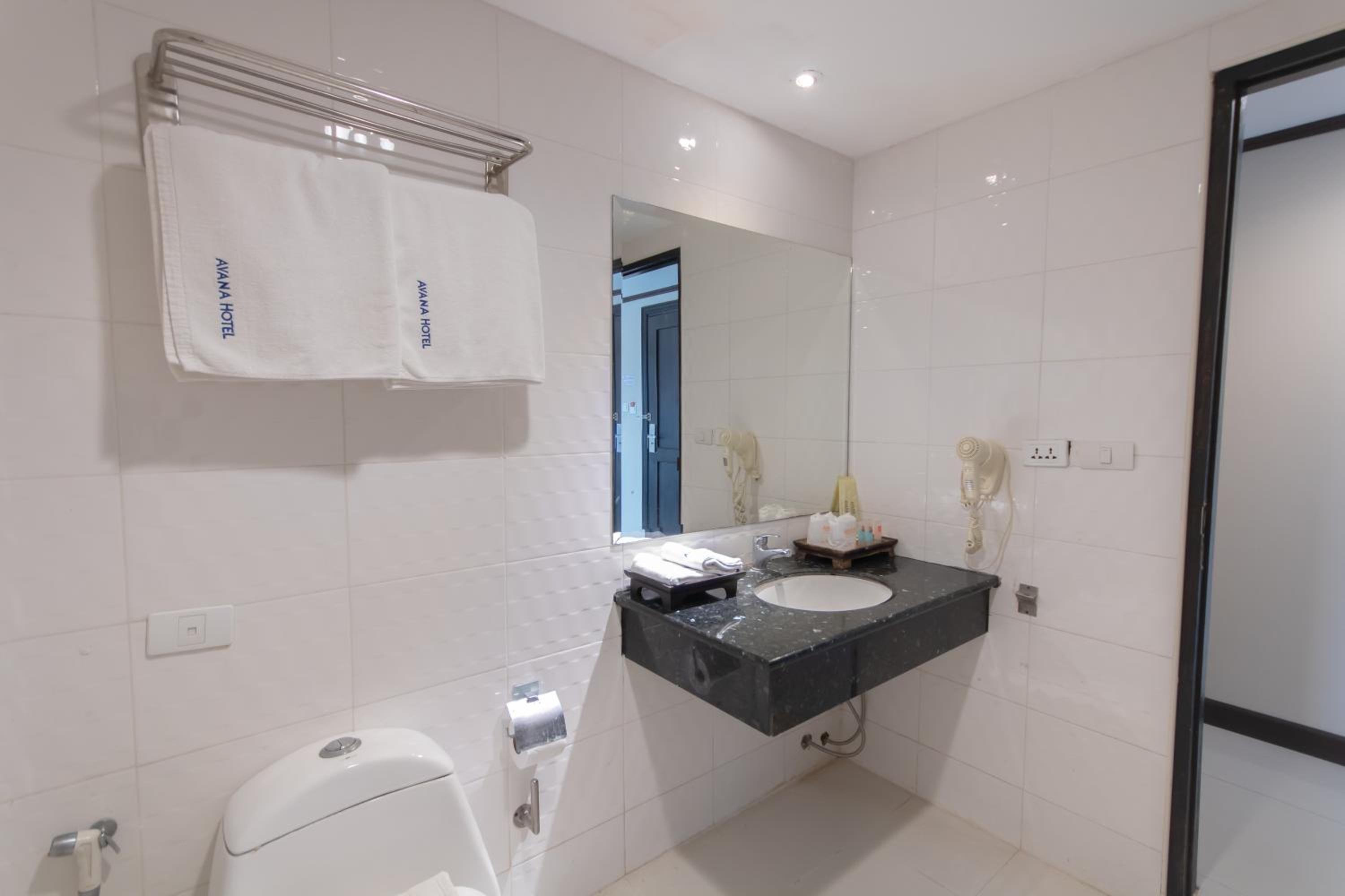 Budget Double Room photo 3