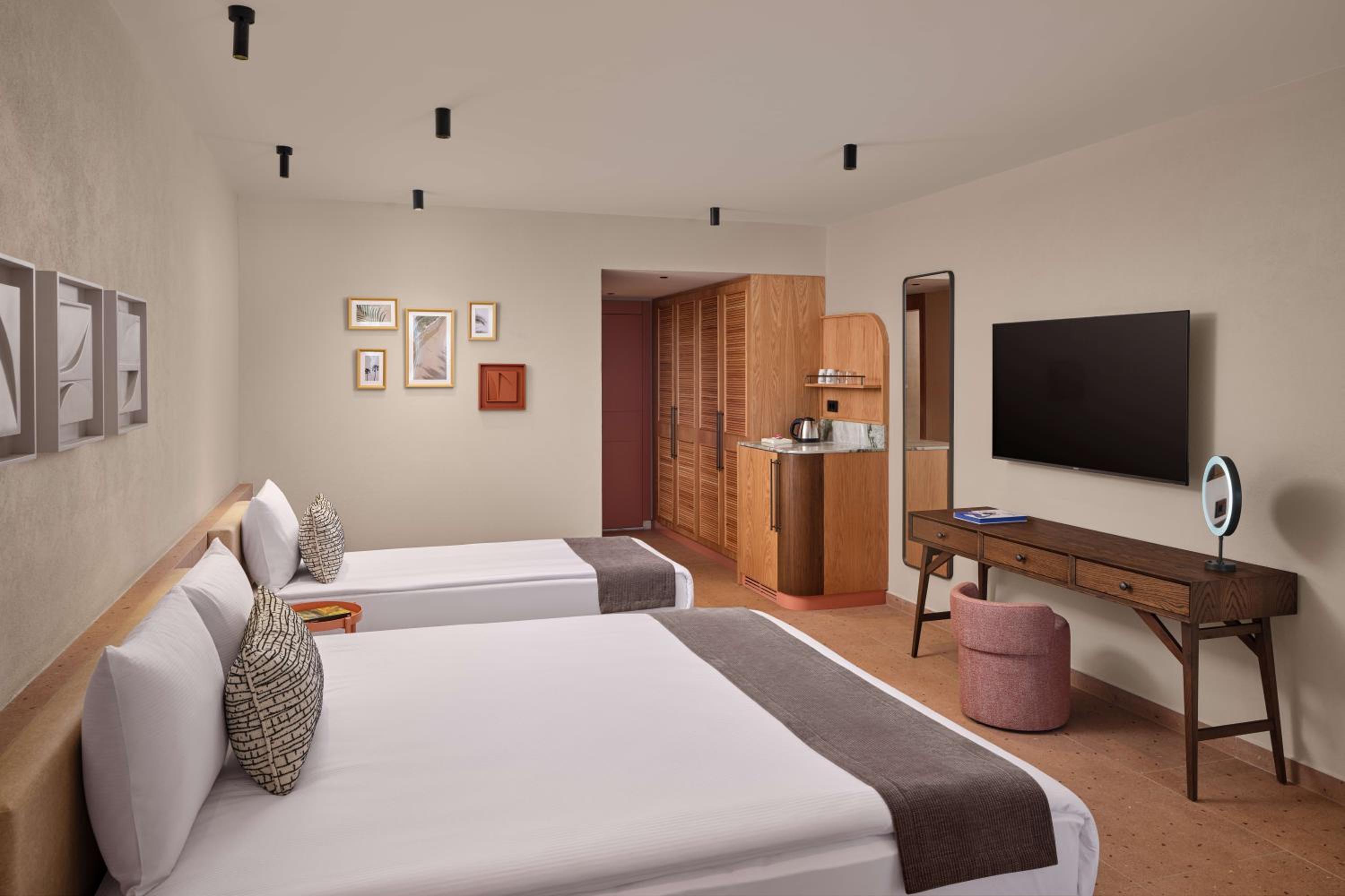 Quadruple Room with Garden View