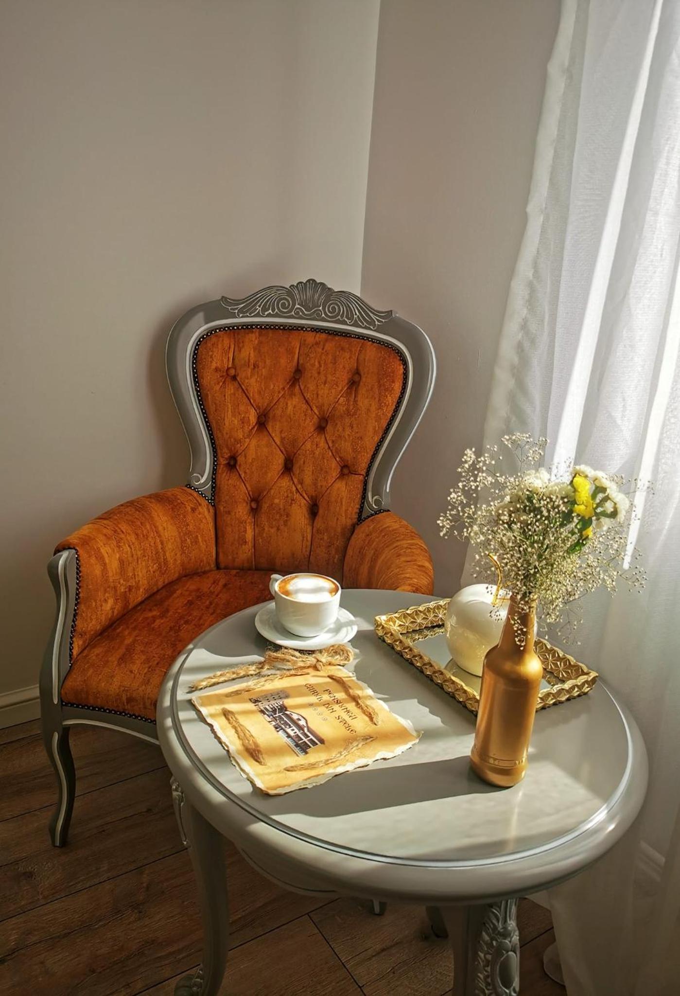 Two-Bedroom Apartment - Photo 4