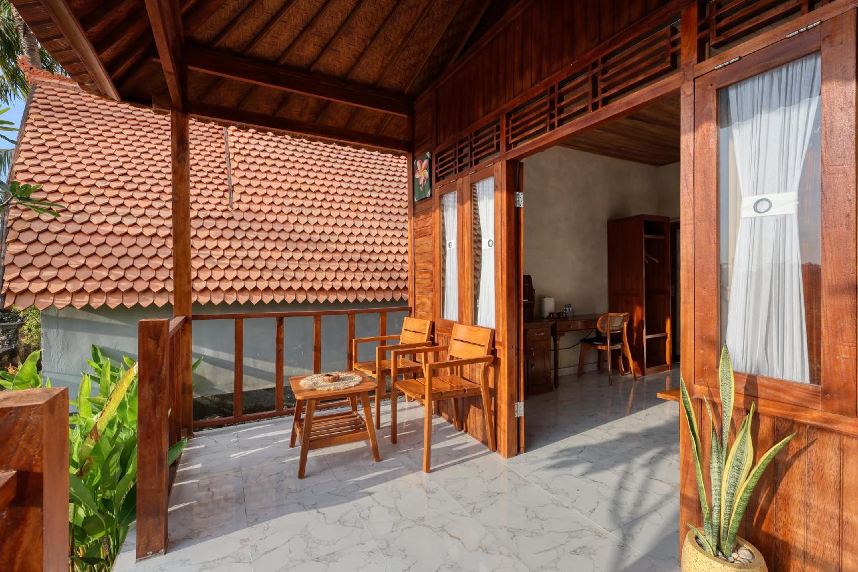 Double Room with Patio - Photo 7