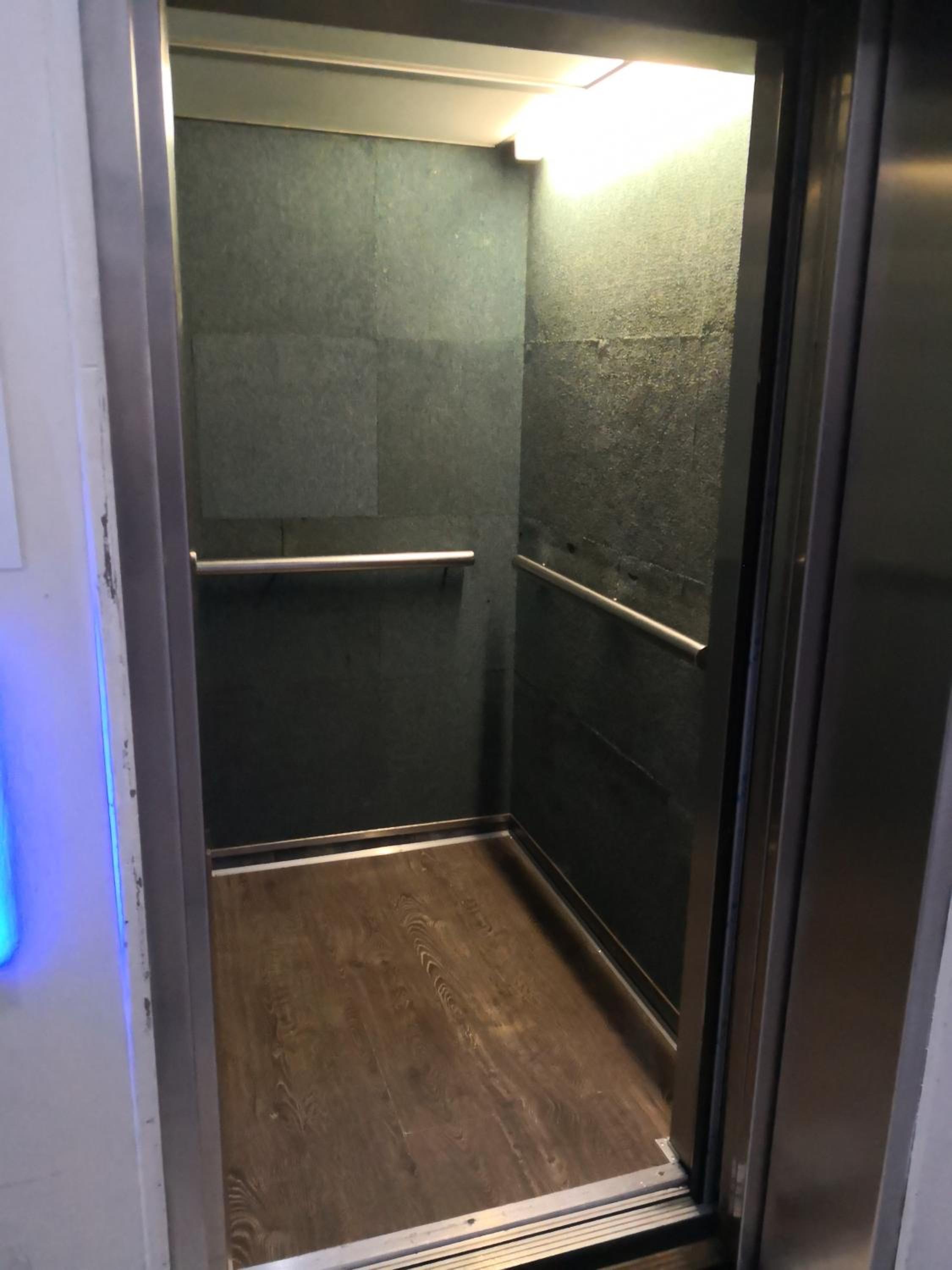 Budget Twin Room - Photo 26