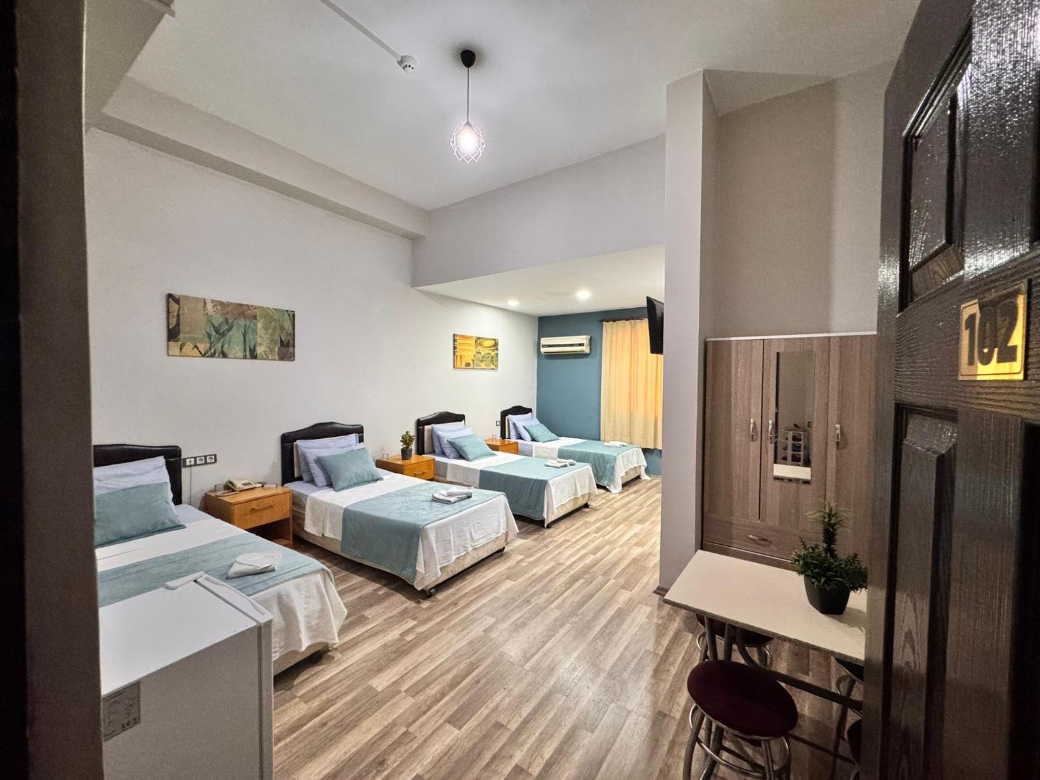 Quadruple Room photo 2