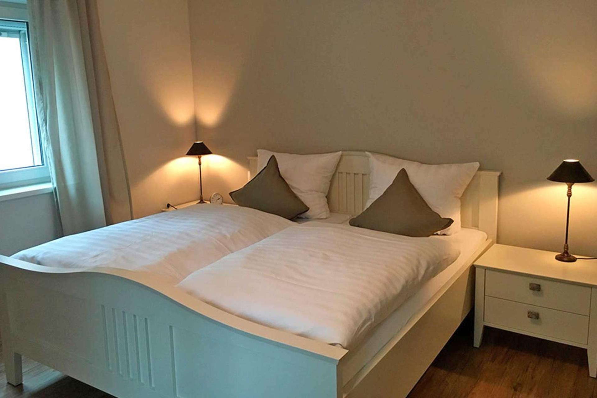 One-Bedroom Apartment with Balcony photo 1