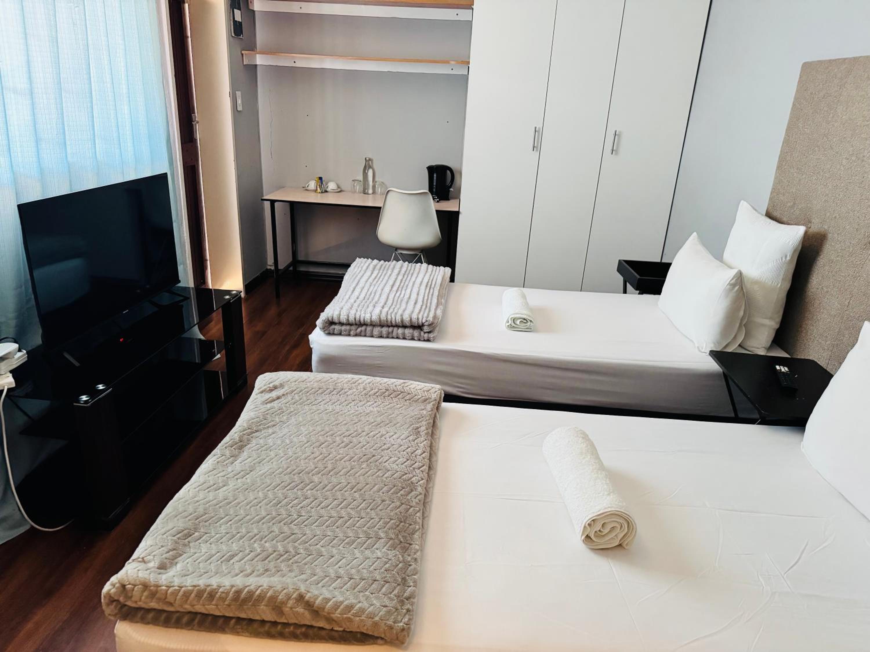 Twin Room with Private Bathroom