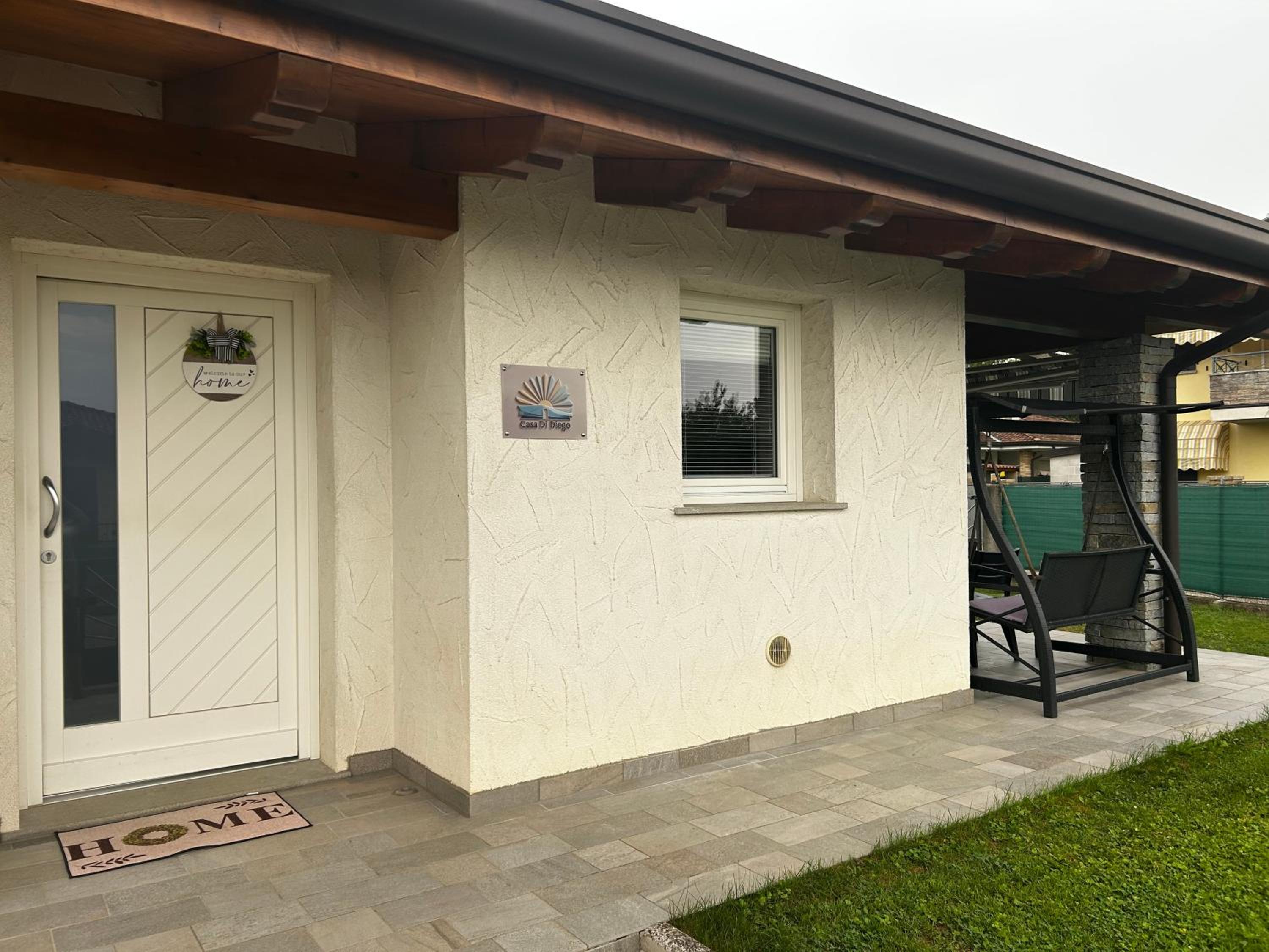Two-Bedroom House photo 2