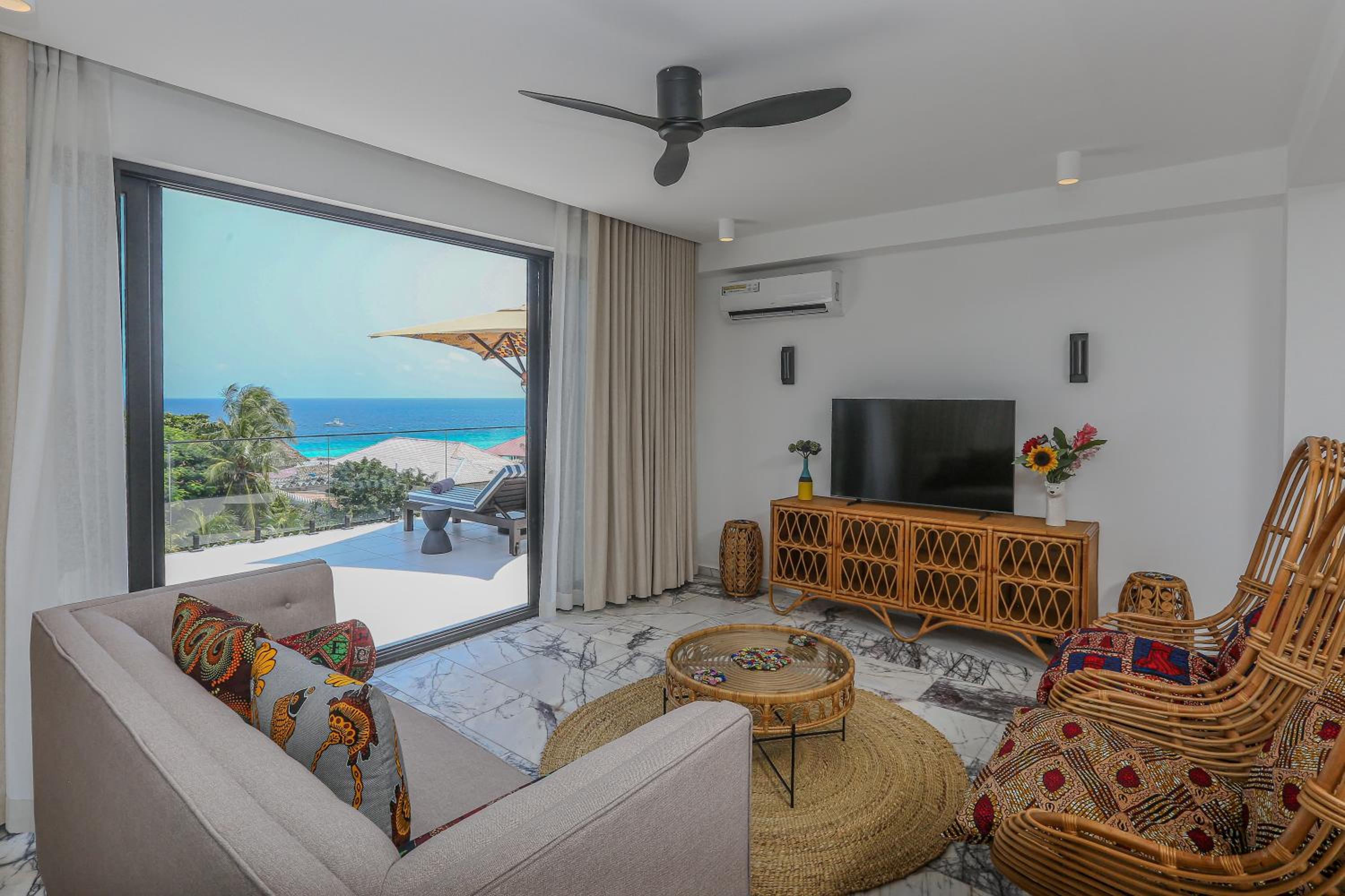 Z2 Rooftop Suite with Full Sea View