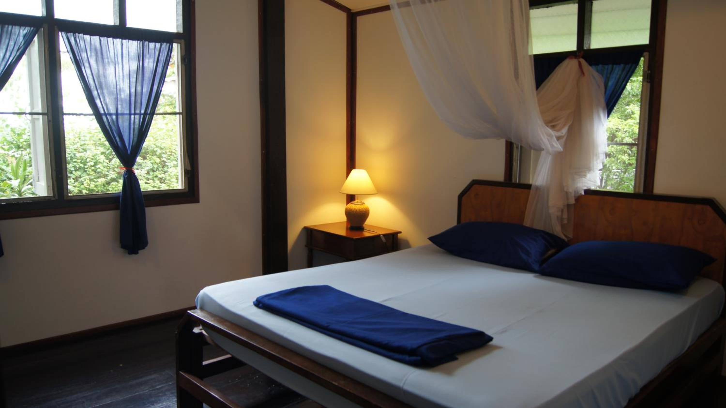 Double or Twin Room with Shared Bathroom photo 1