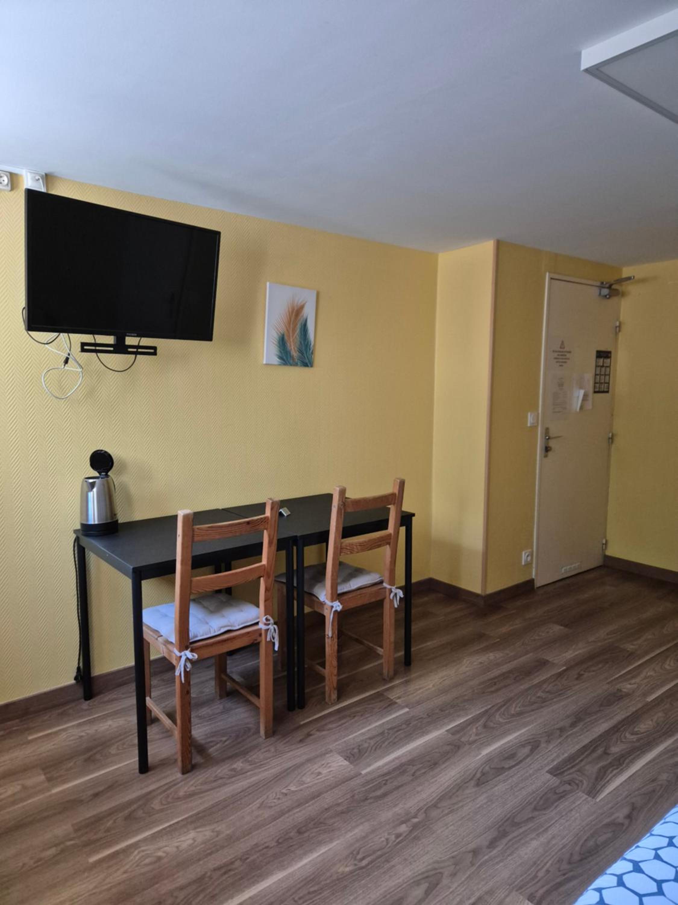 Double Room with Private Bathroom photo 2