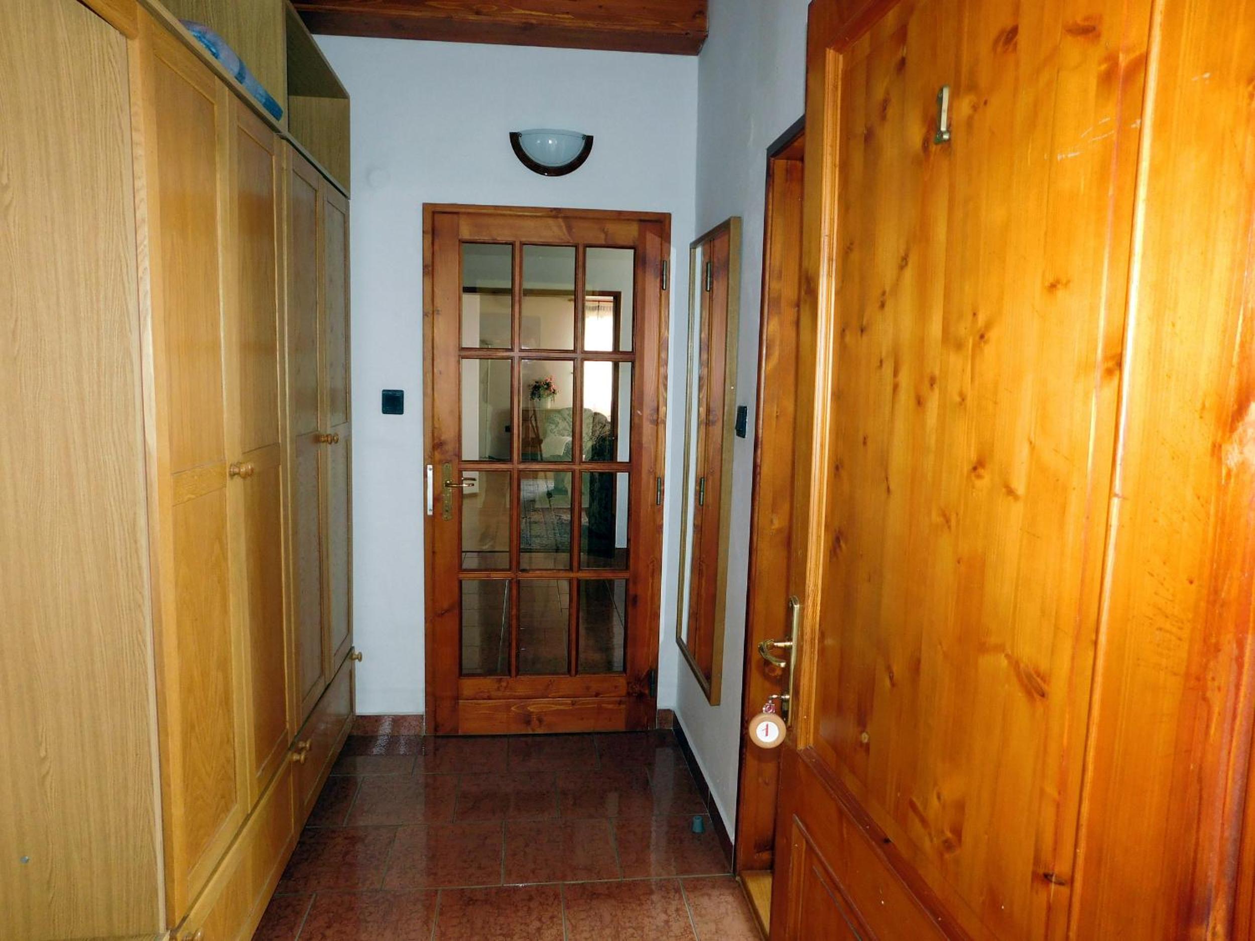 Deluxe Apartment photo 2