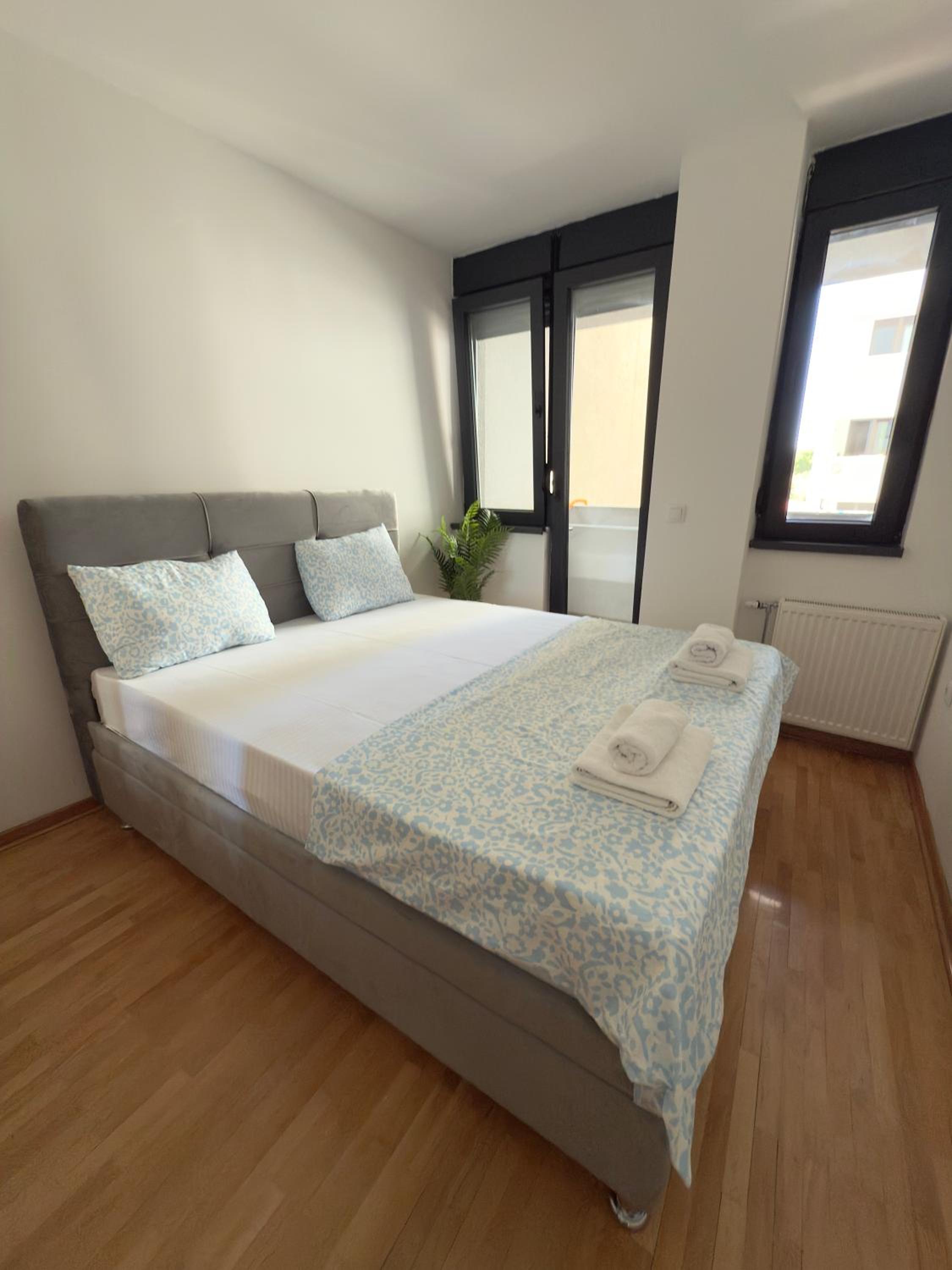 Two-Bedroom Apartment with Terrace photo 3