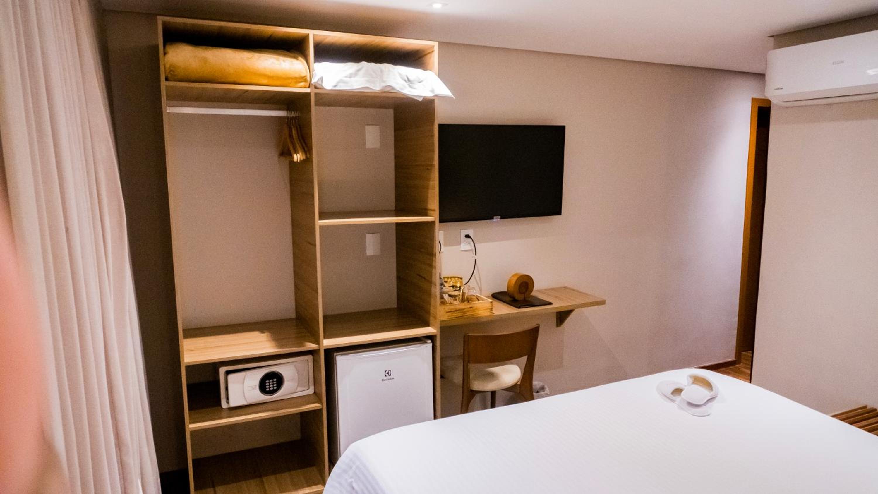Standard Double Room - Photo 5