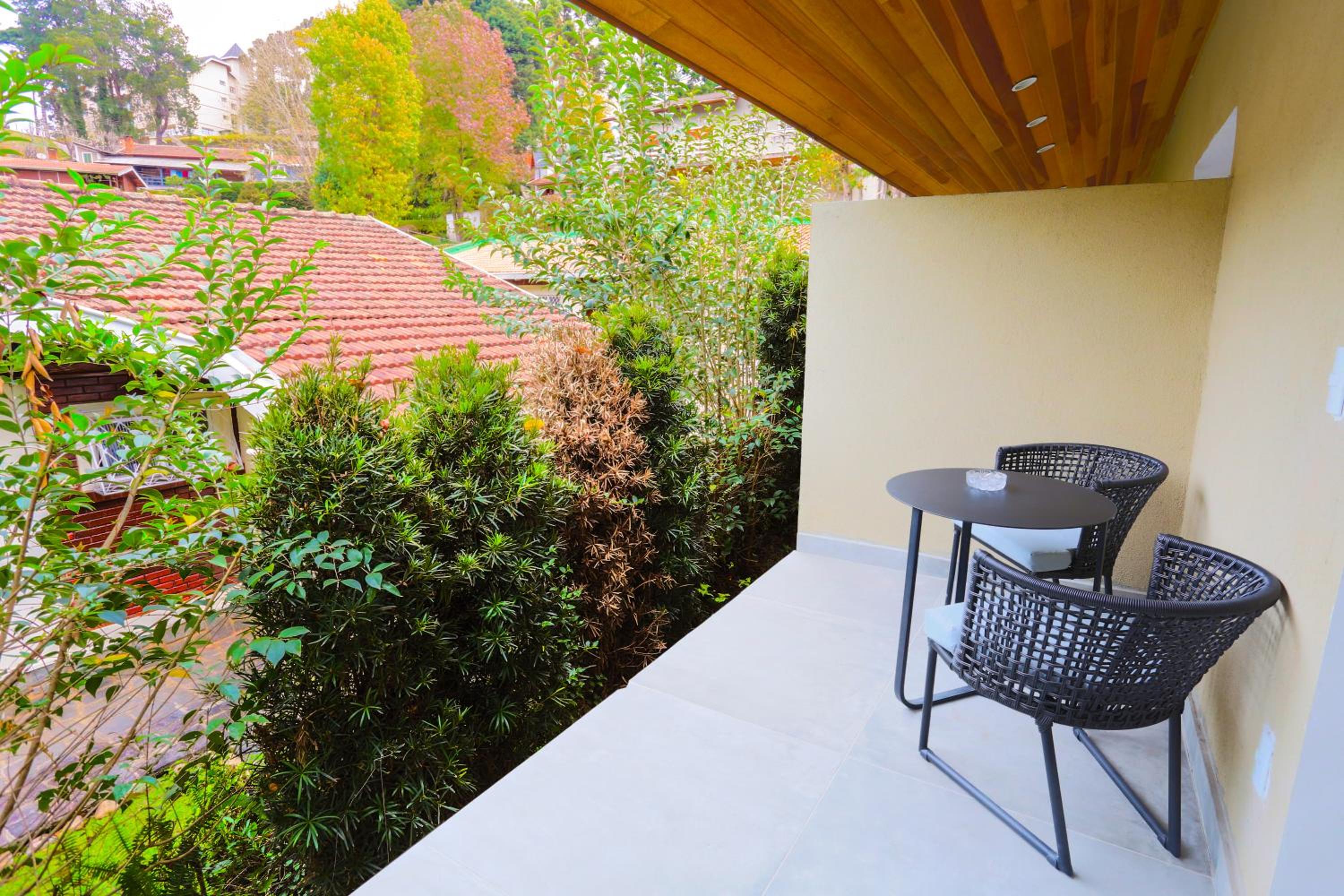 Standard Double Room - Photo 10