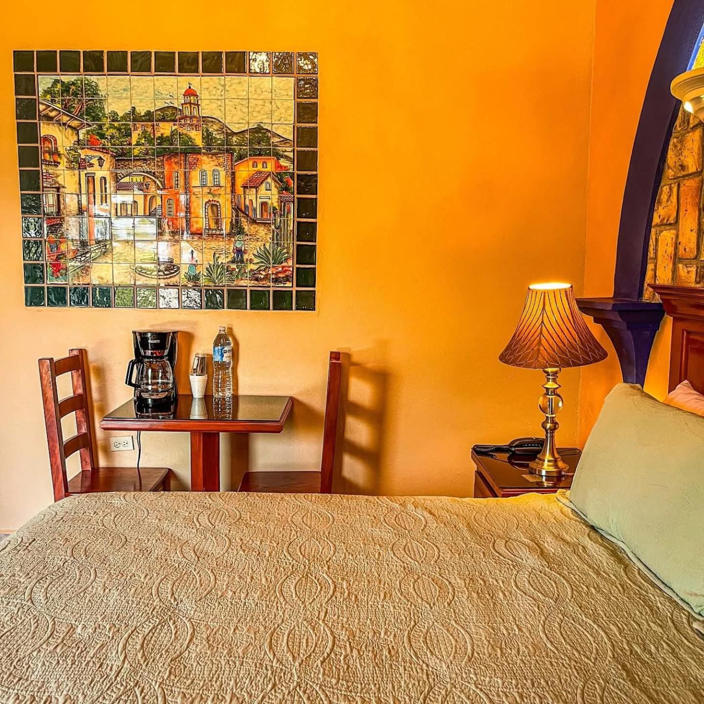 Deluxe Double Room with Balcony - Photo 8