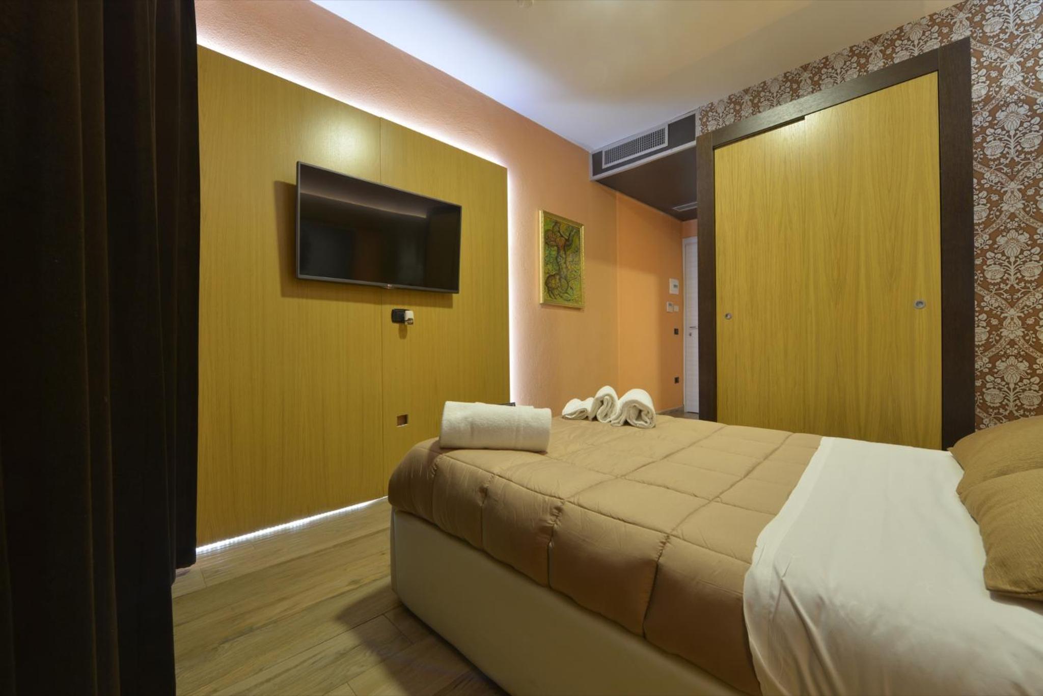 Small Double Room photo 3