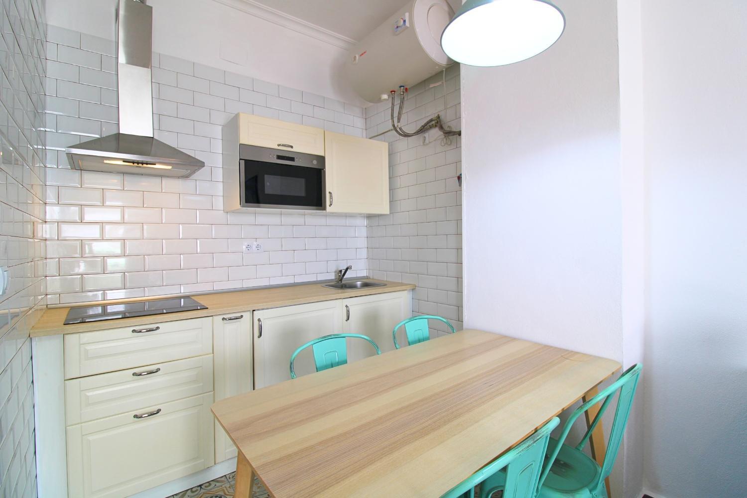 Apartment photo 2