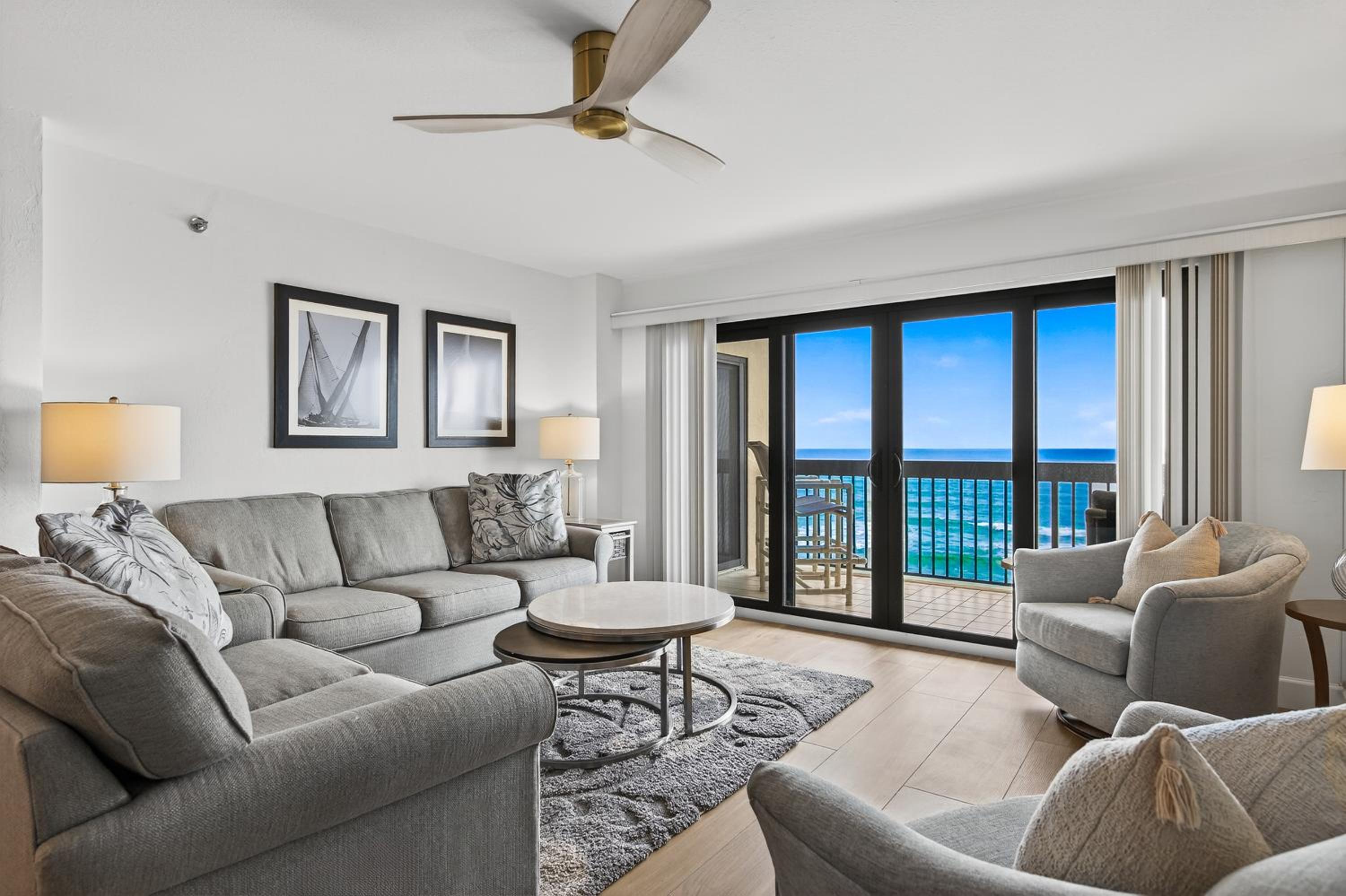 Apartment with Sea View photo 2