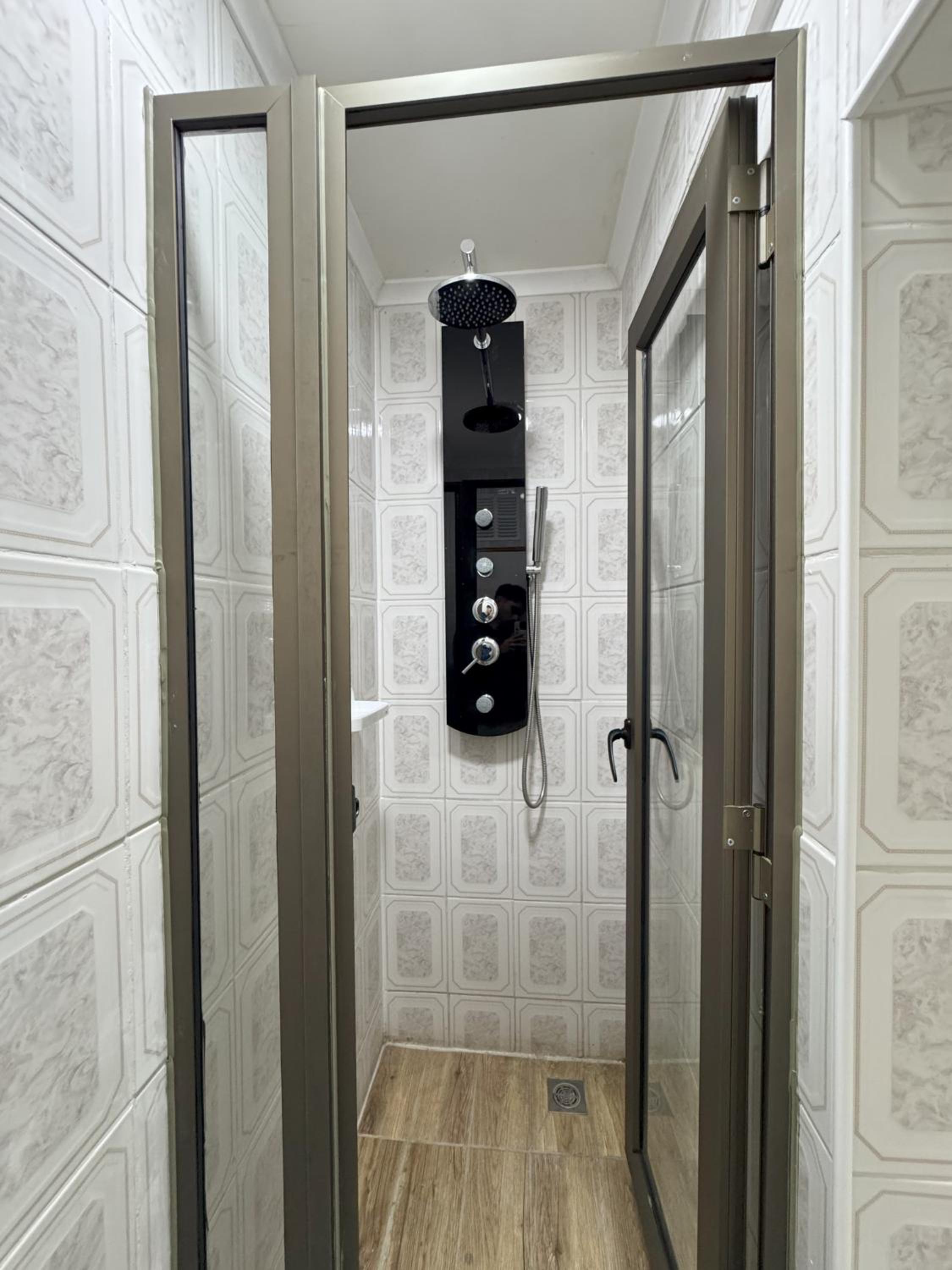 One-Bedroom Apartment - Non-Smoking