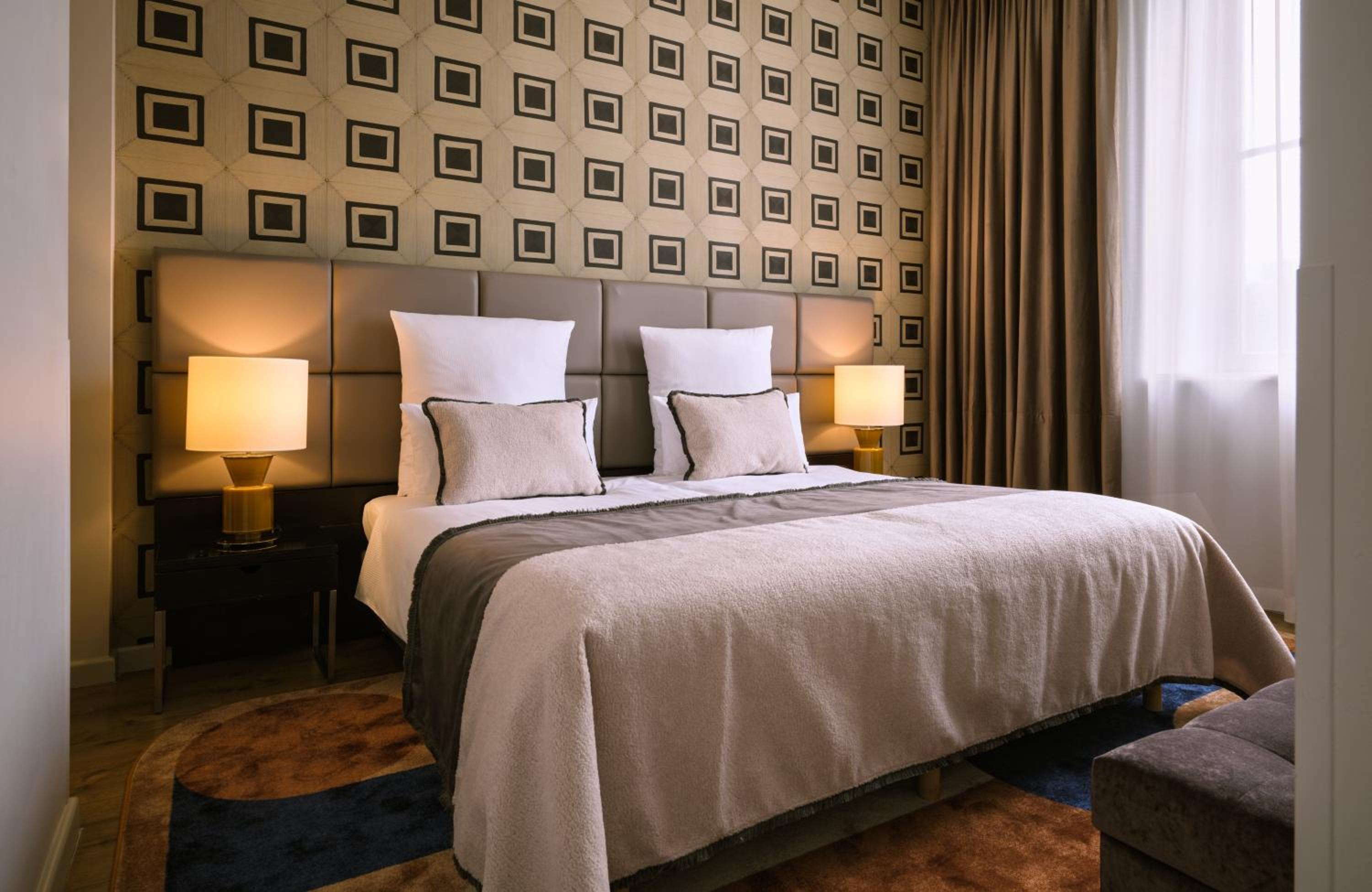 Executive Suite photo 1