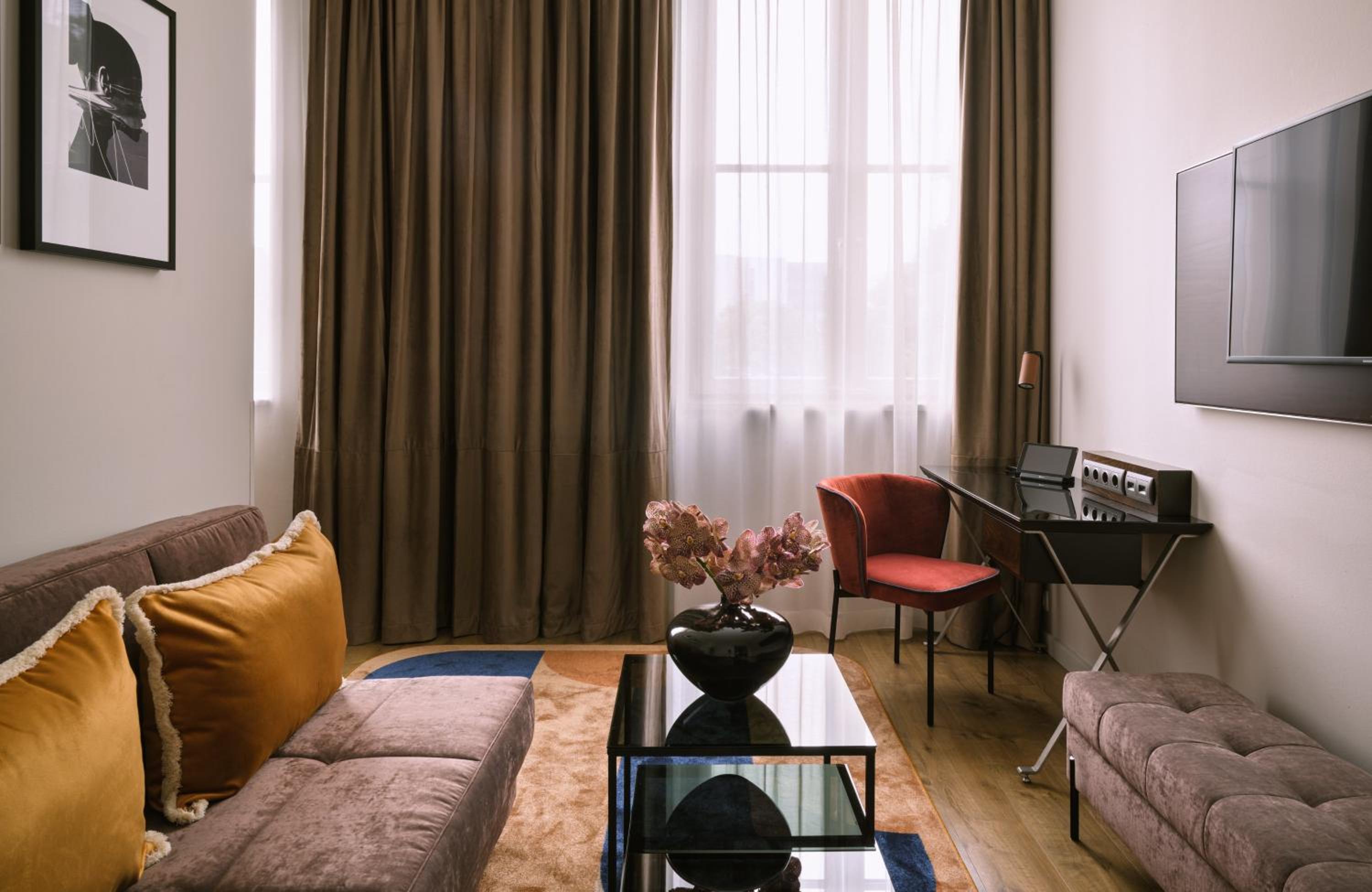 Executive Suite photo 3
