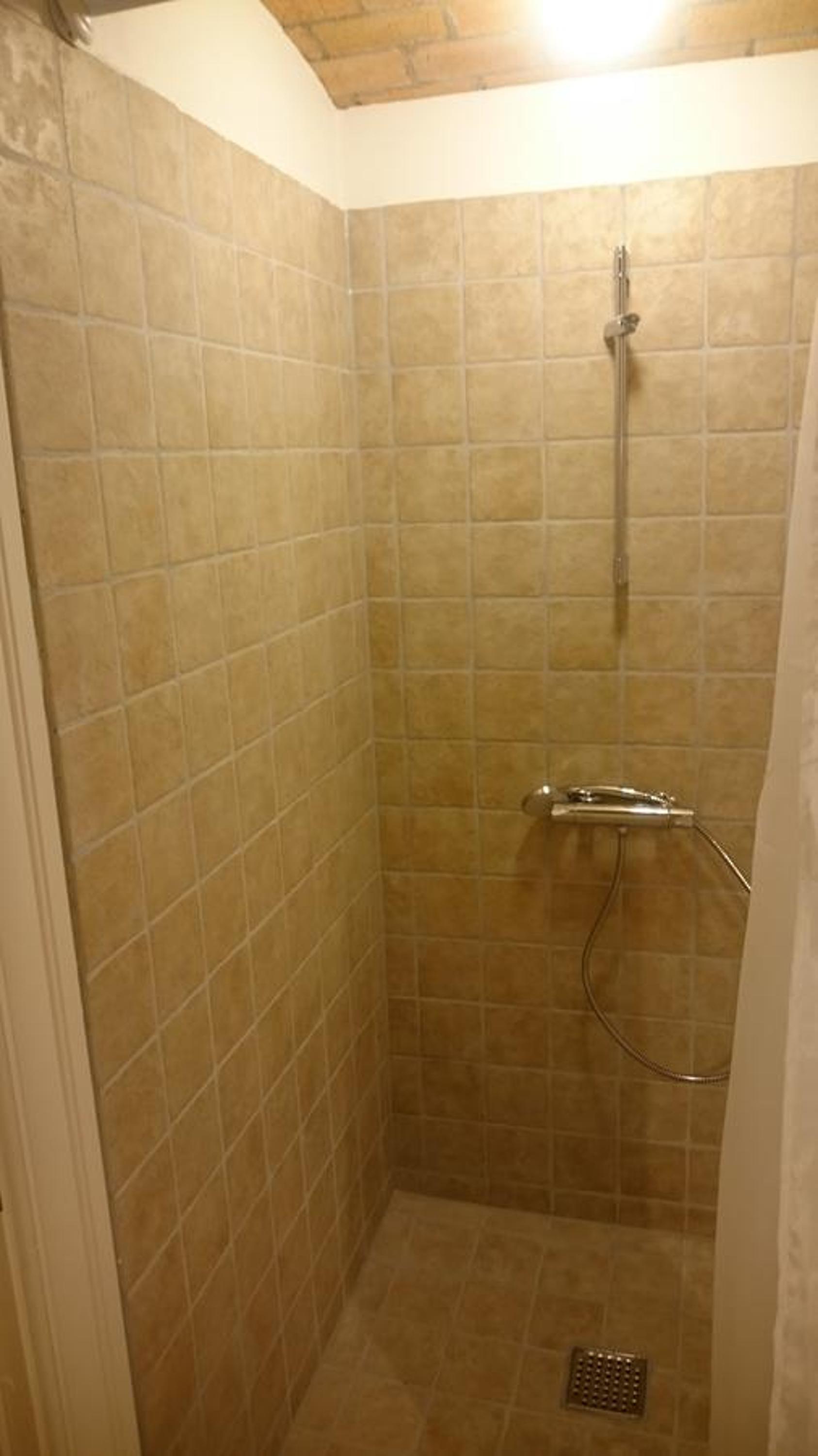 Two-Bedroom Apartment (Yellow) photo 2