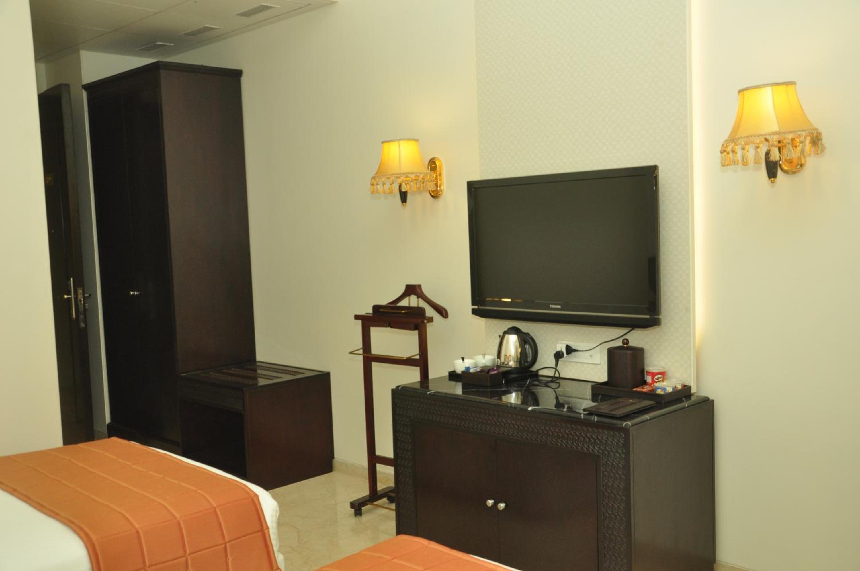 Superior Double or Twin Room Superior Double or Twin Room