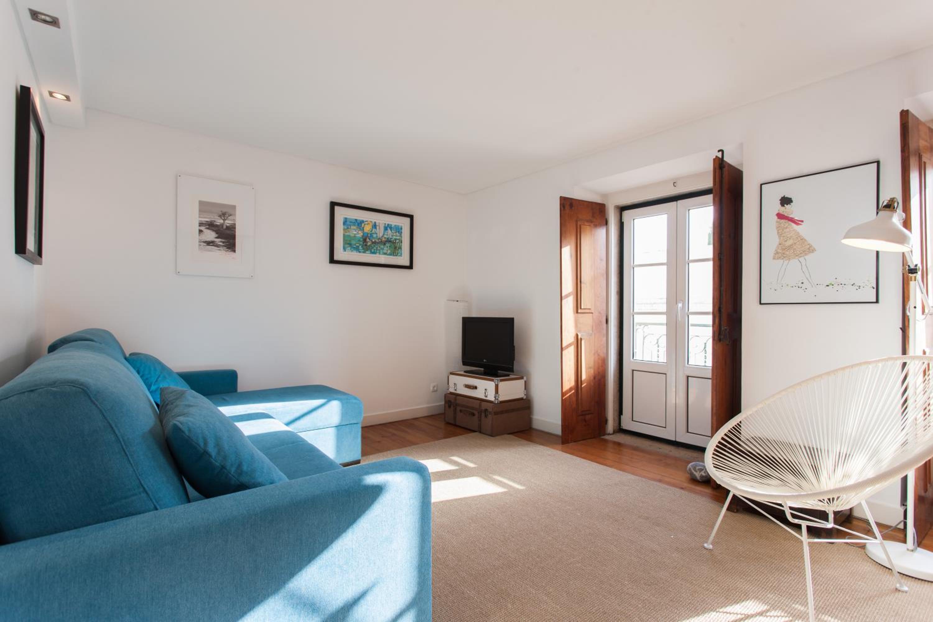 Apartment with Terrace - Photo 1