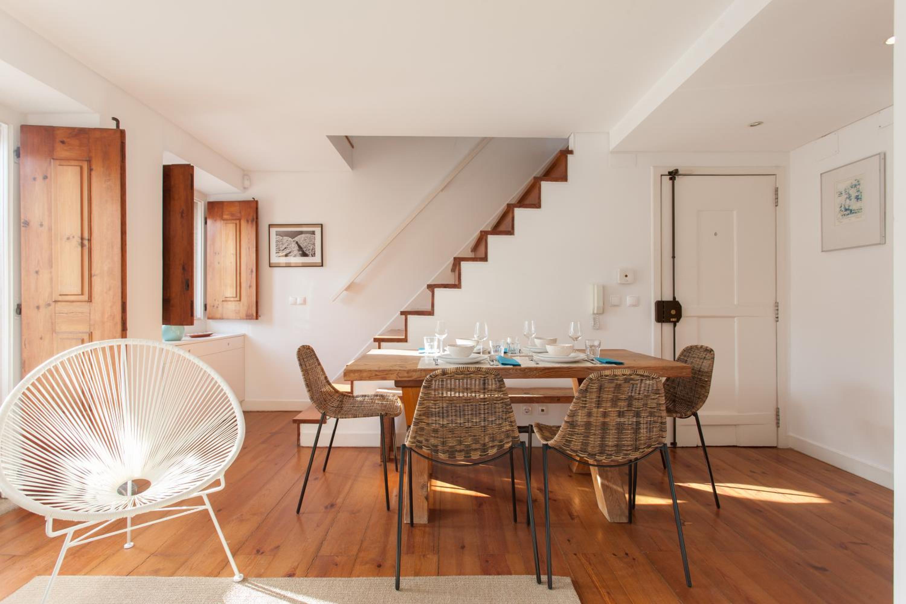 Apartment with Terrace - Photo 20