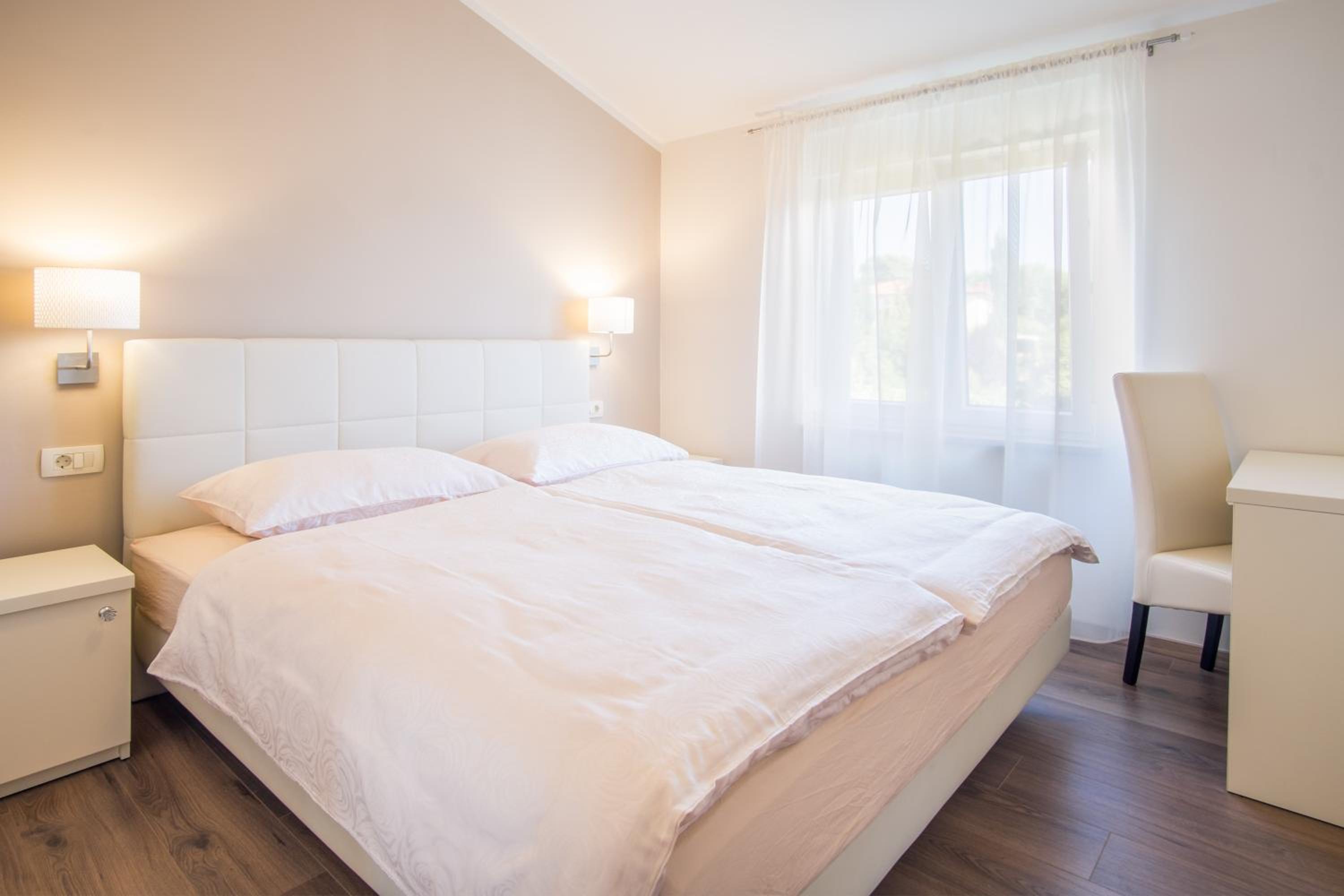 Deluxe Two-Bedroom Apartment