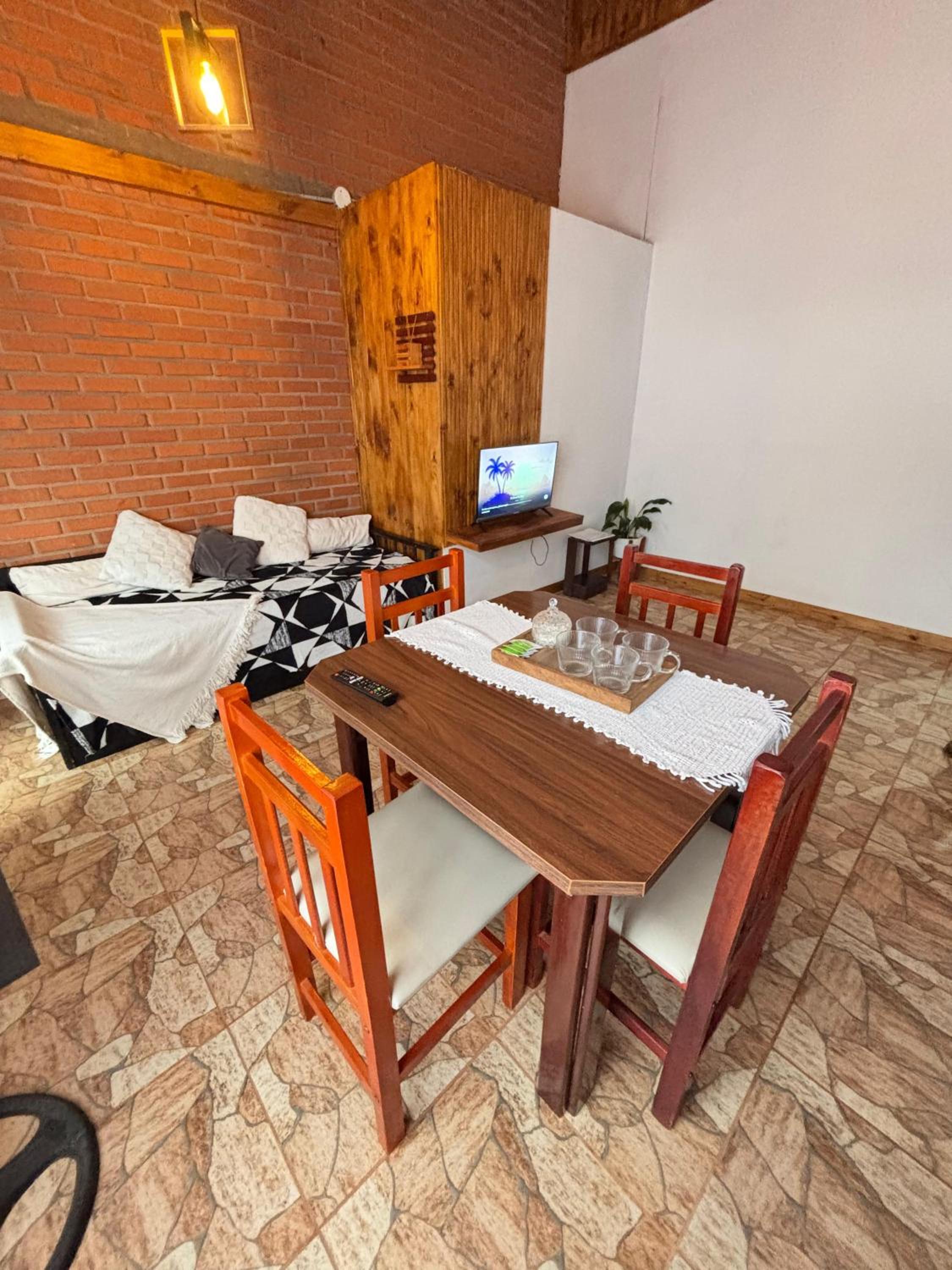 One-Bedroom House photo 1