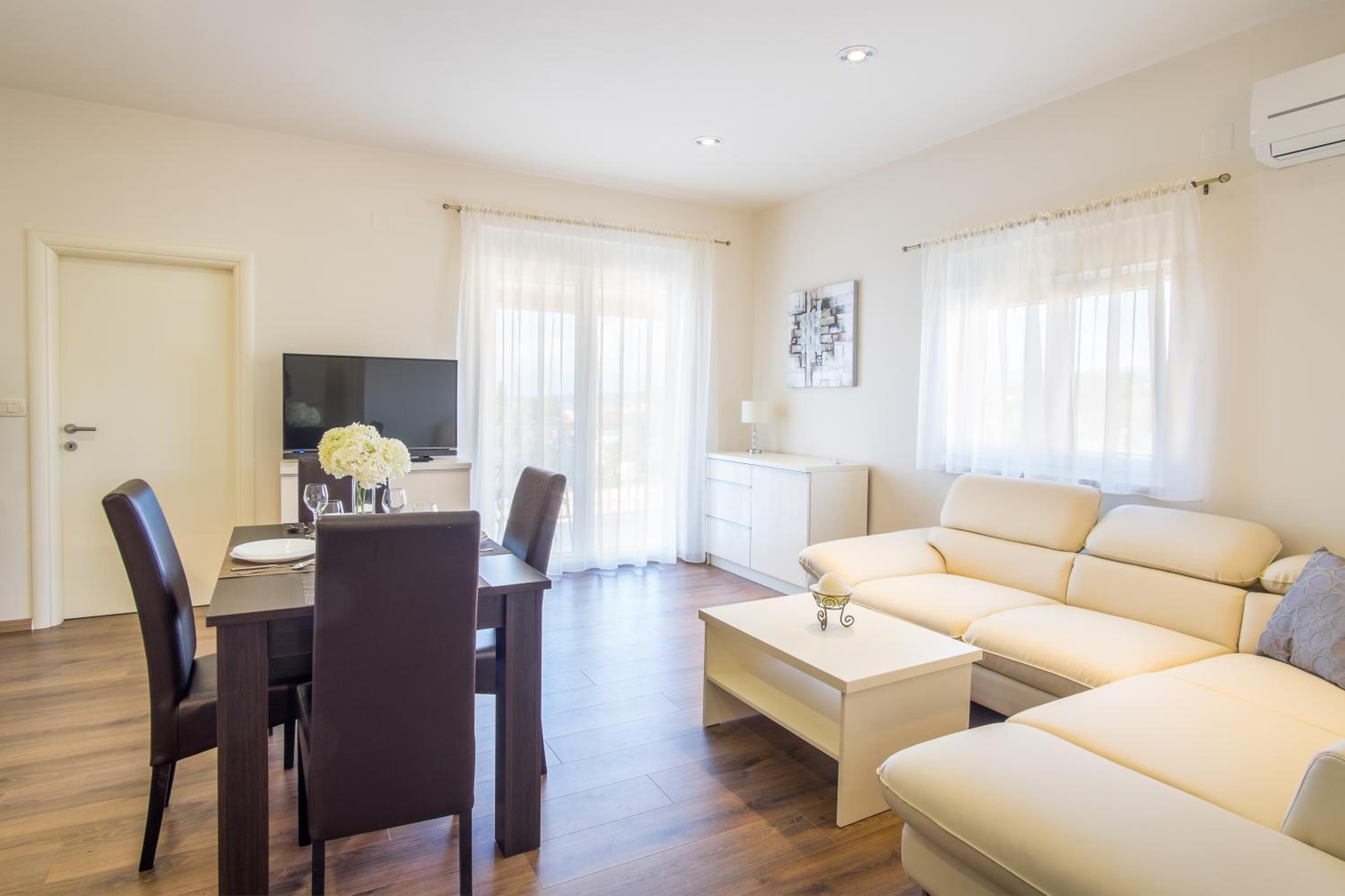 One-Bedroom Apartment with Sea View