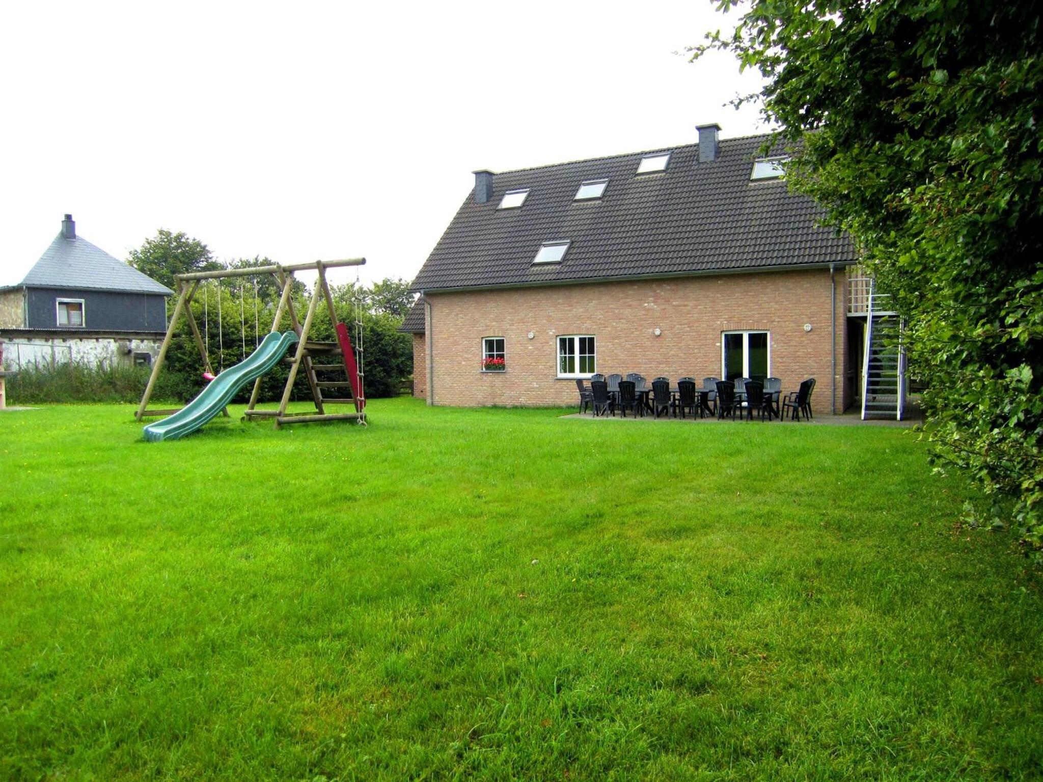 Ten-Bedroom Holiday Home photo 1