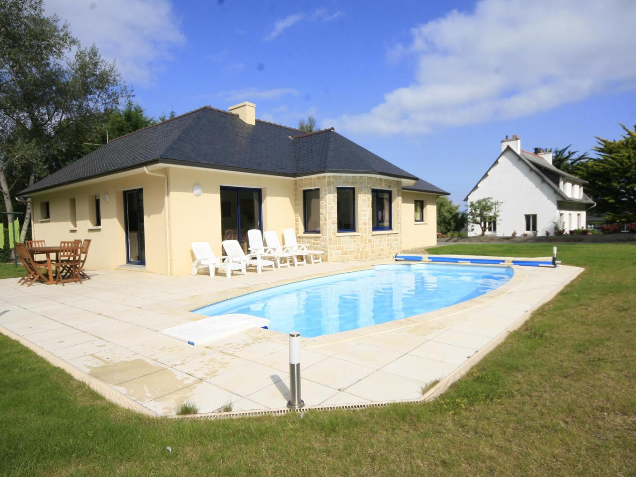 Four-Bedroom Vacation Home photo 2