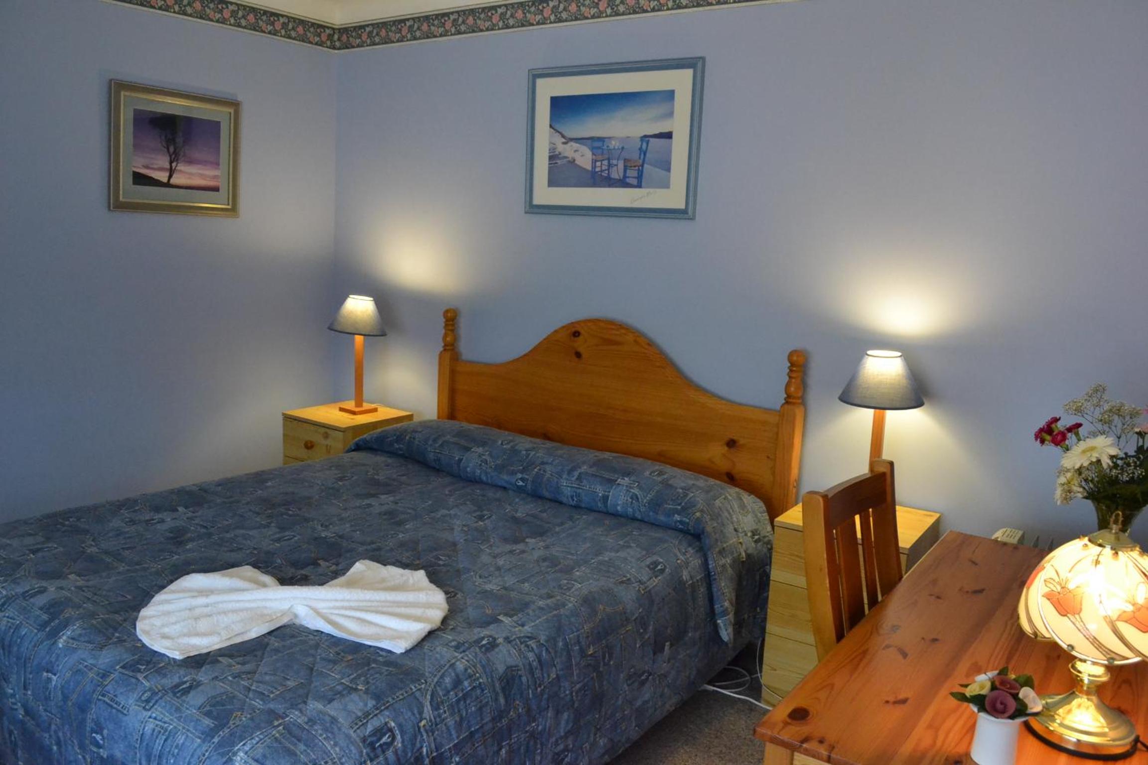 Double Room with Private Bathroom photo 3