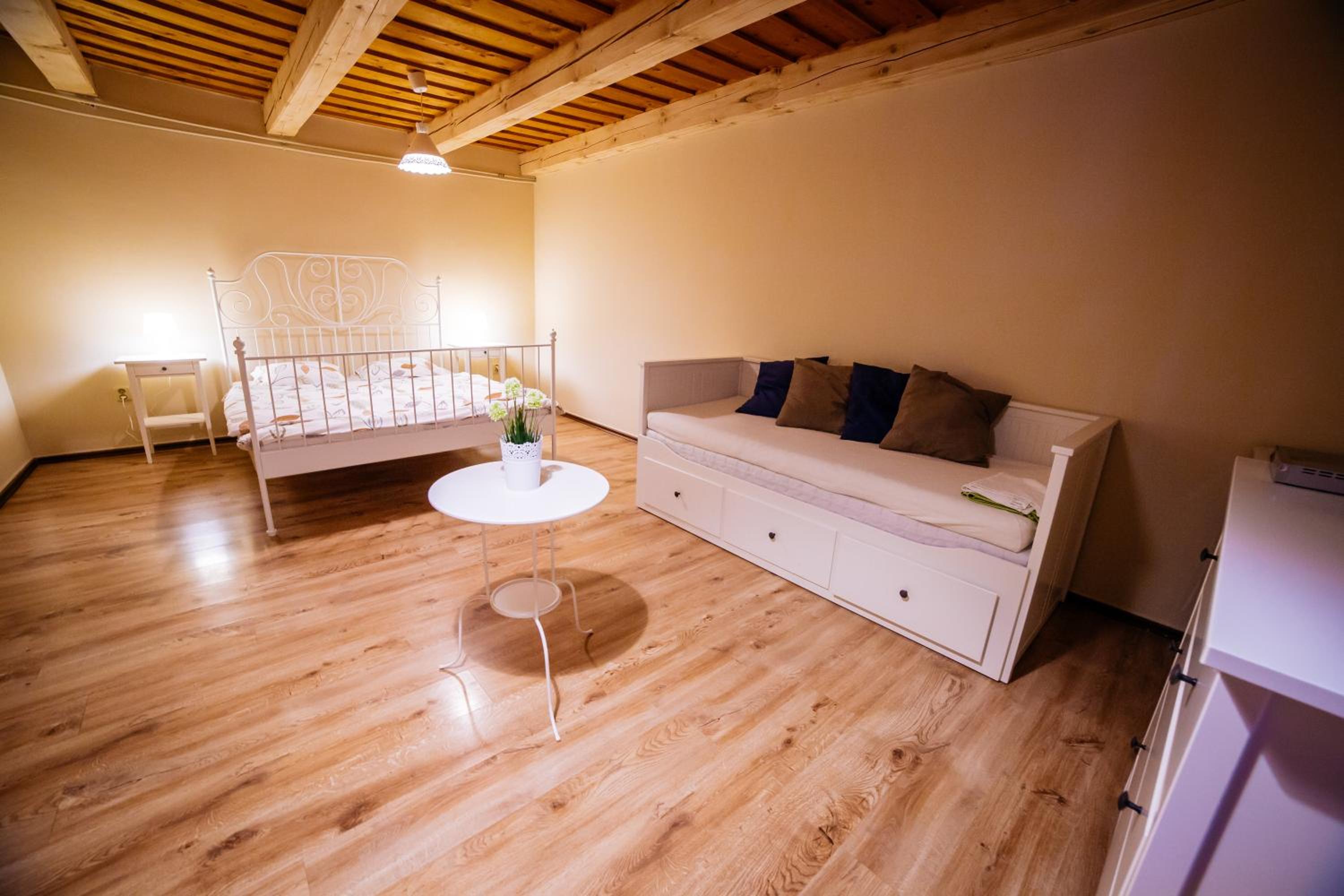 Double Room with Extra Bed - Photo 7