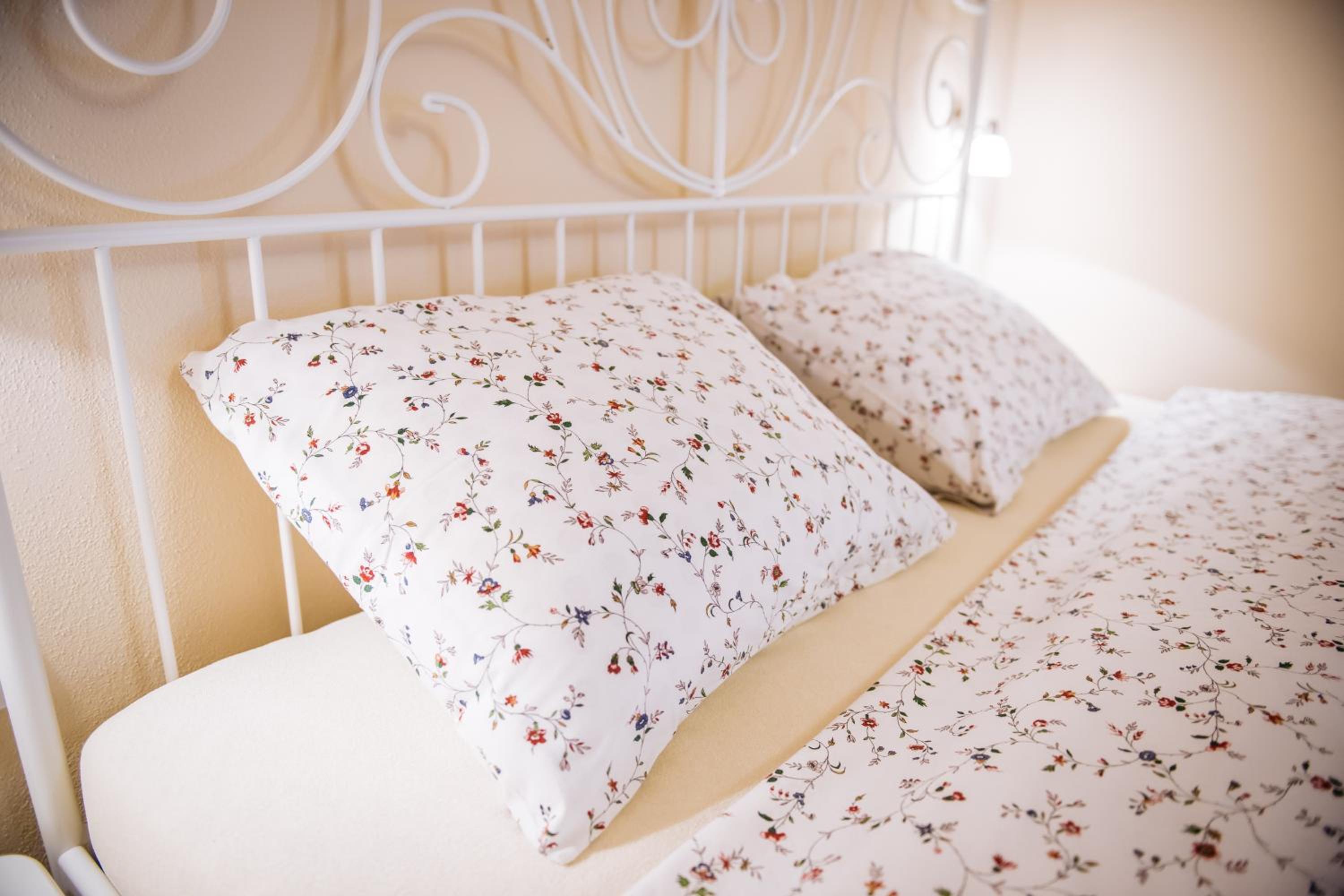 Double Room with Extra Bed - Photo 8