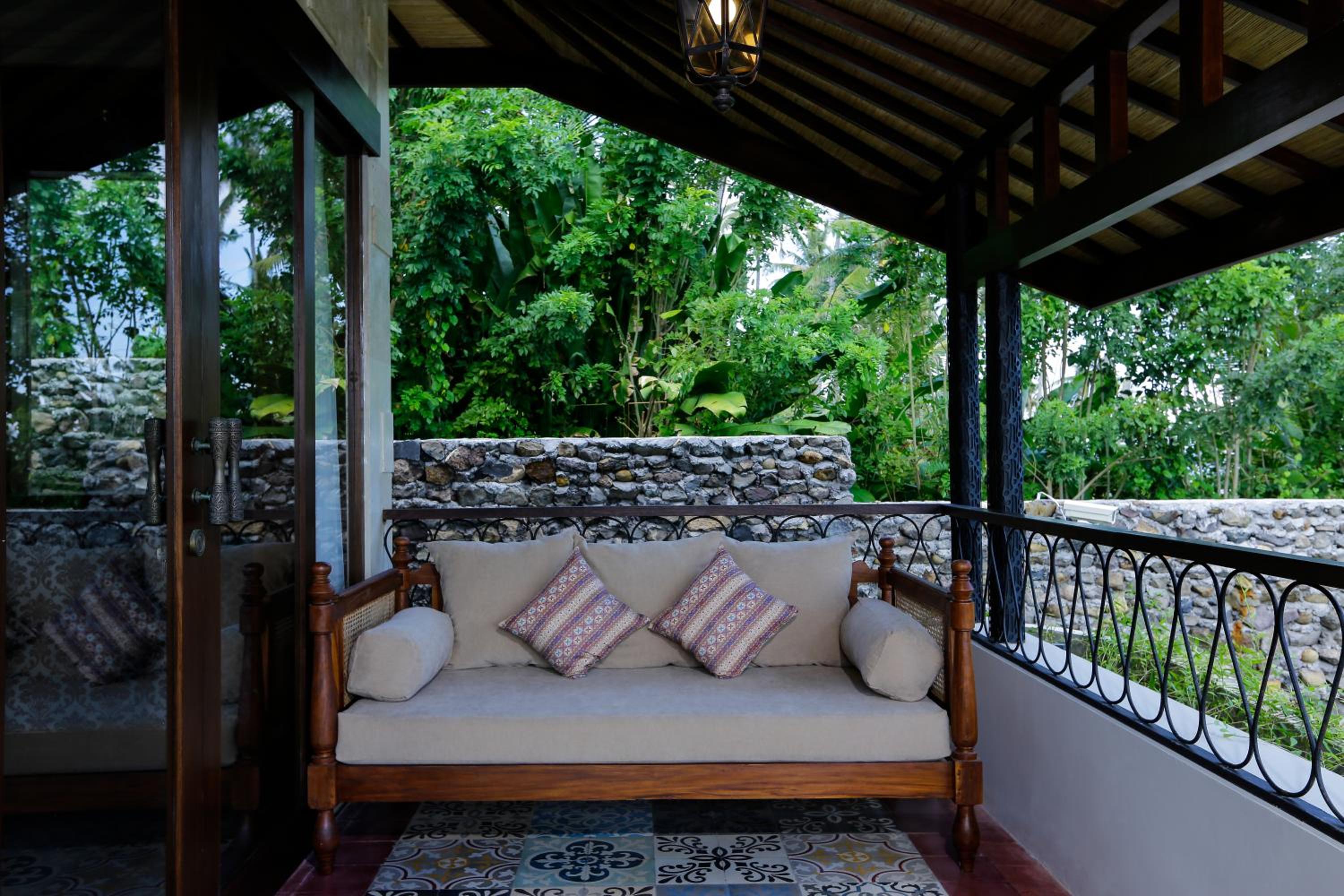 Villa - Beach Front - Photo 18
