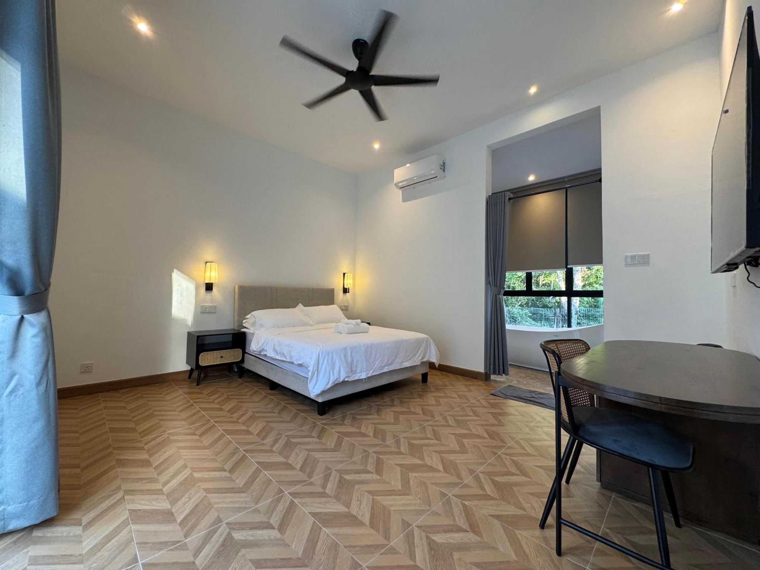 Deluxe Double or Twin Room photo 2